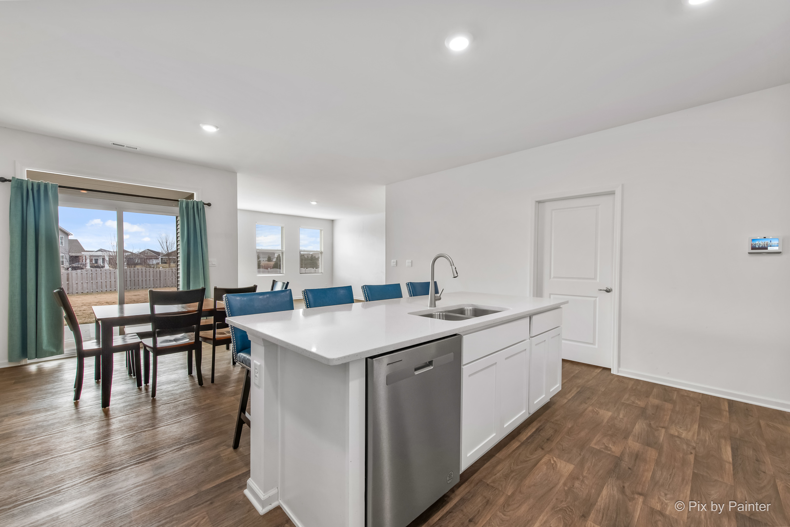 927 Plateau Drive, Pingree Grove, IL 60140