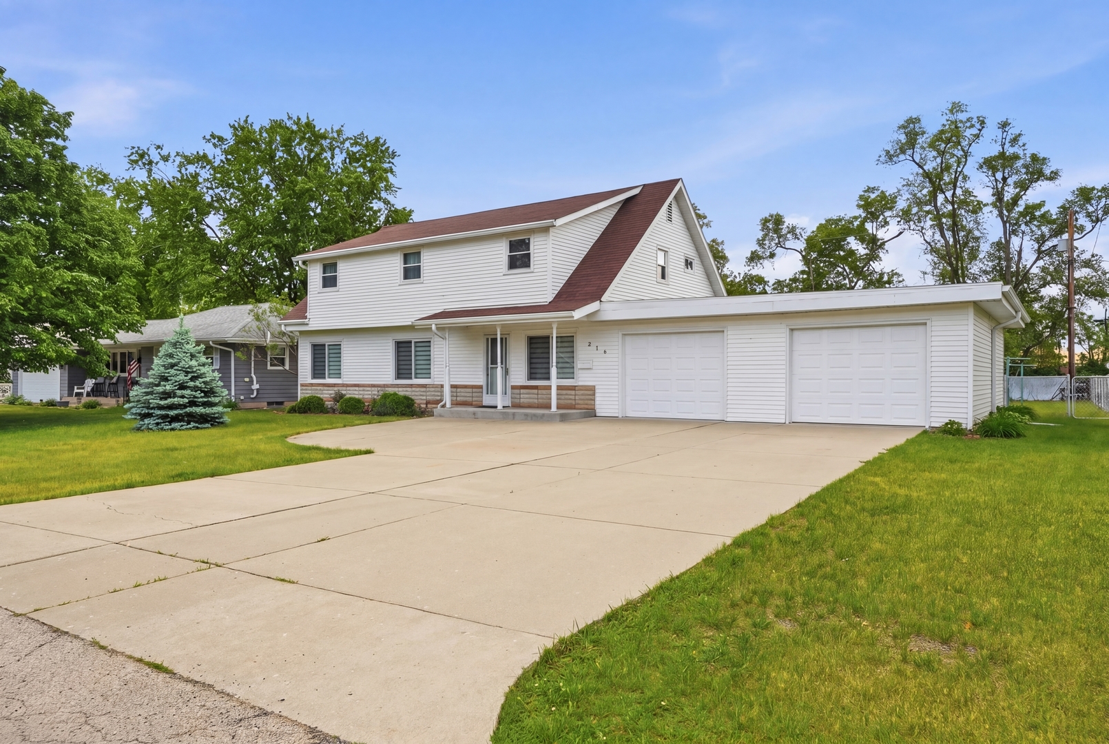 216 Bunn Drive, Rockton, IL 61072