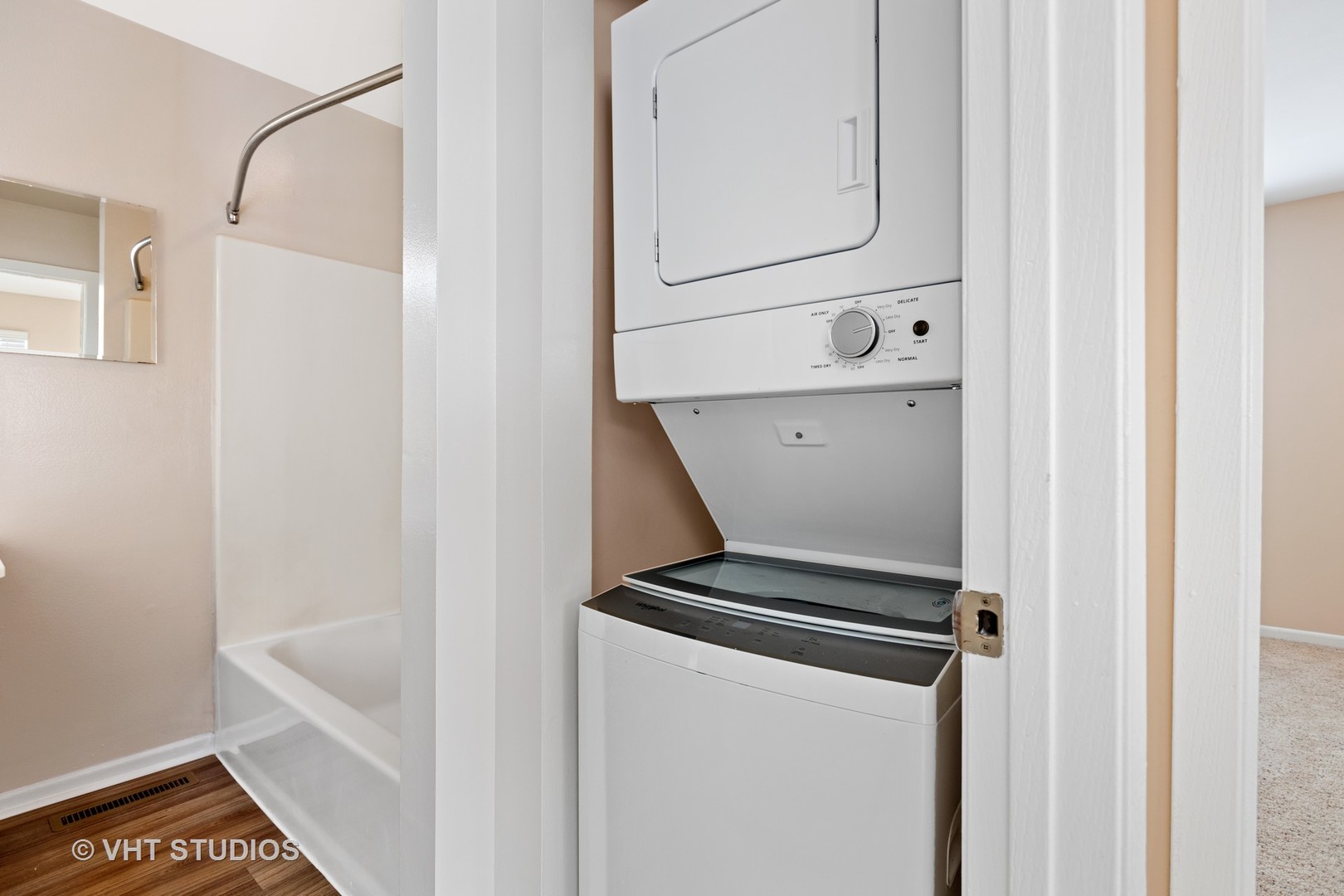 1651 Westminster Drive #105, Naperville, IL 60563