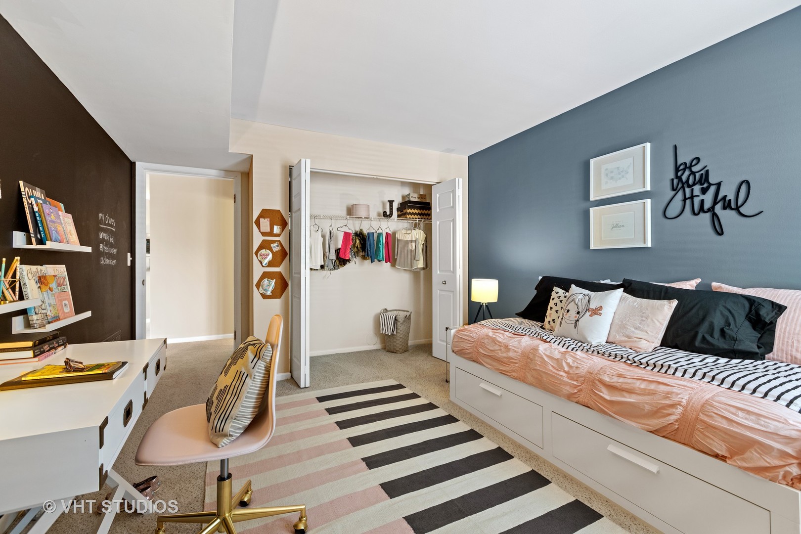 1651 Westminster Drive #105, Naperville, IL 60563