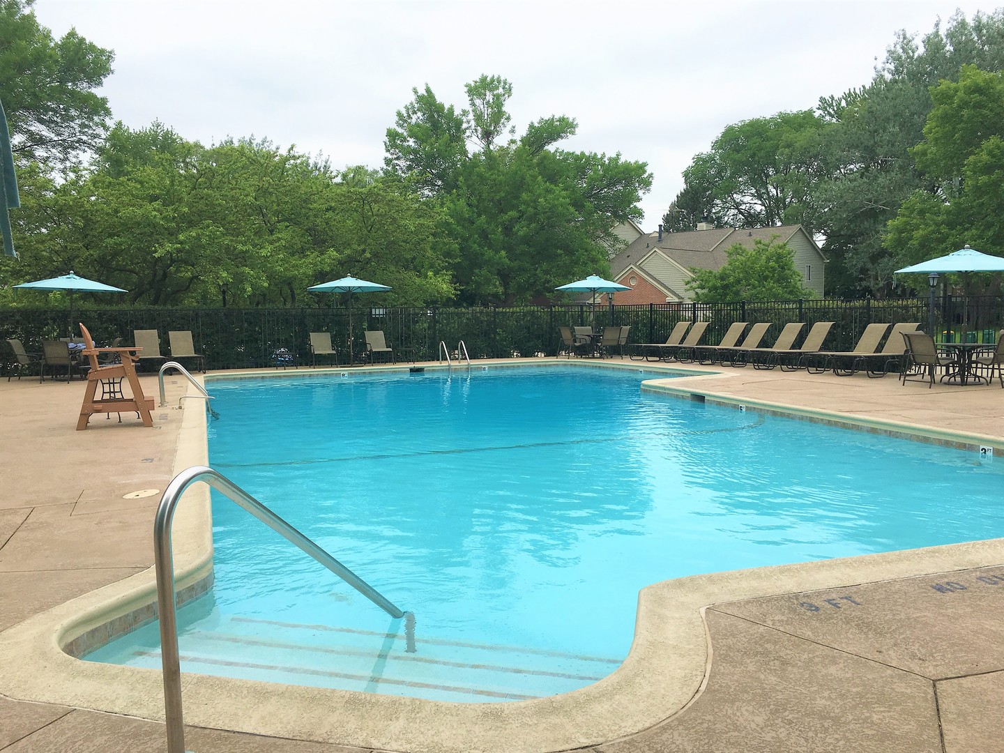 1514 Camden Court #A1, Wheeling, IL 60090