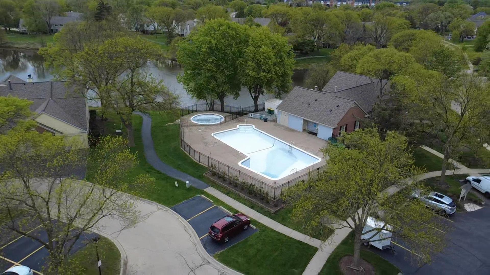 1514 Camden Court #A1, Wheeling, IL 60090