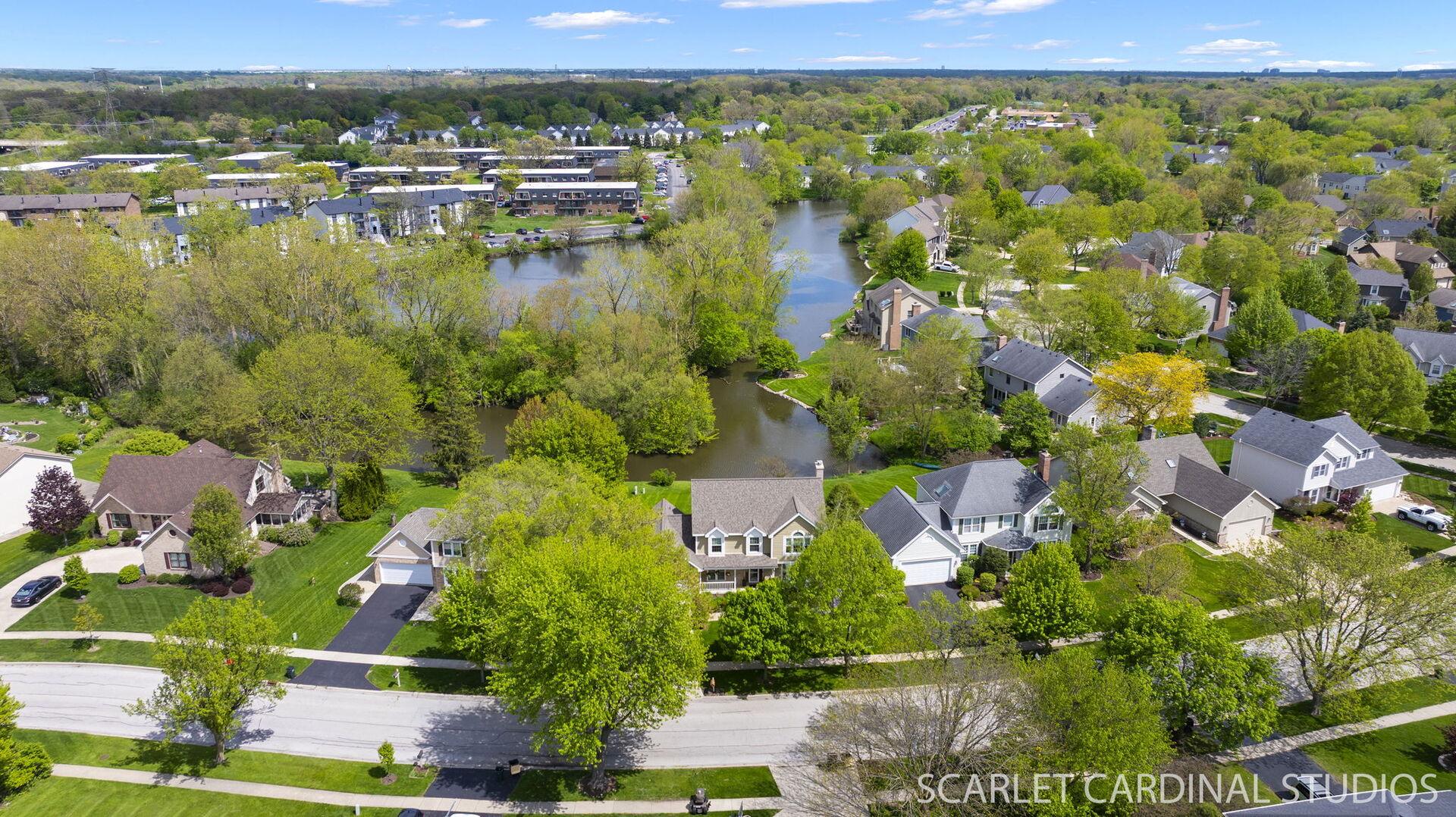 1063 Willow Creek Road, West Chicago, IL 60185