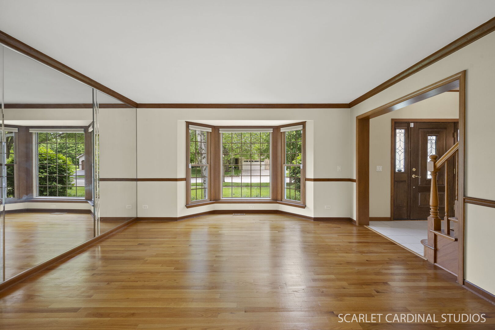 1063 Willow Creek Road, West Chicago, IL 60185