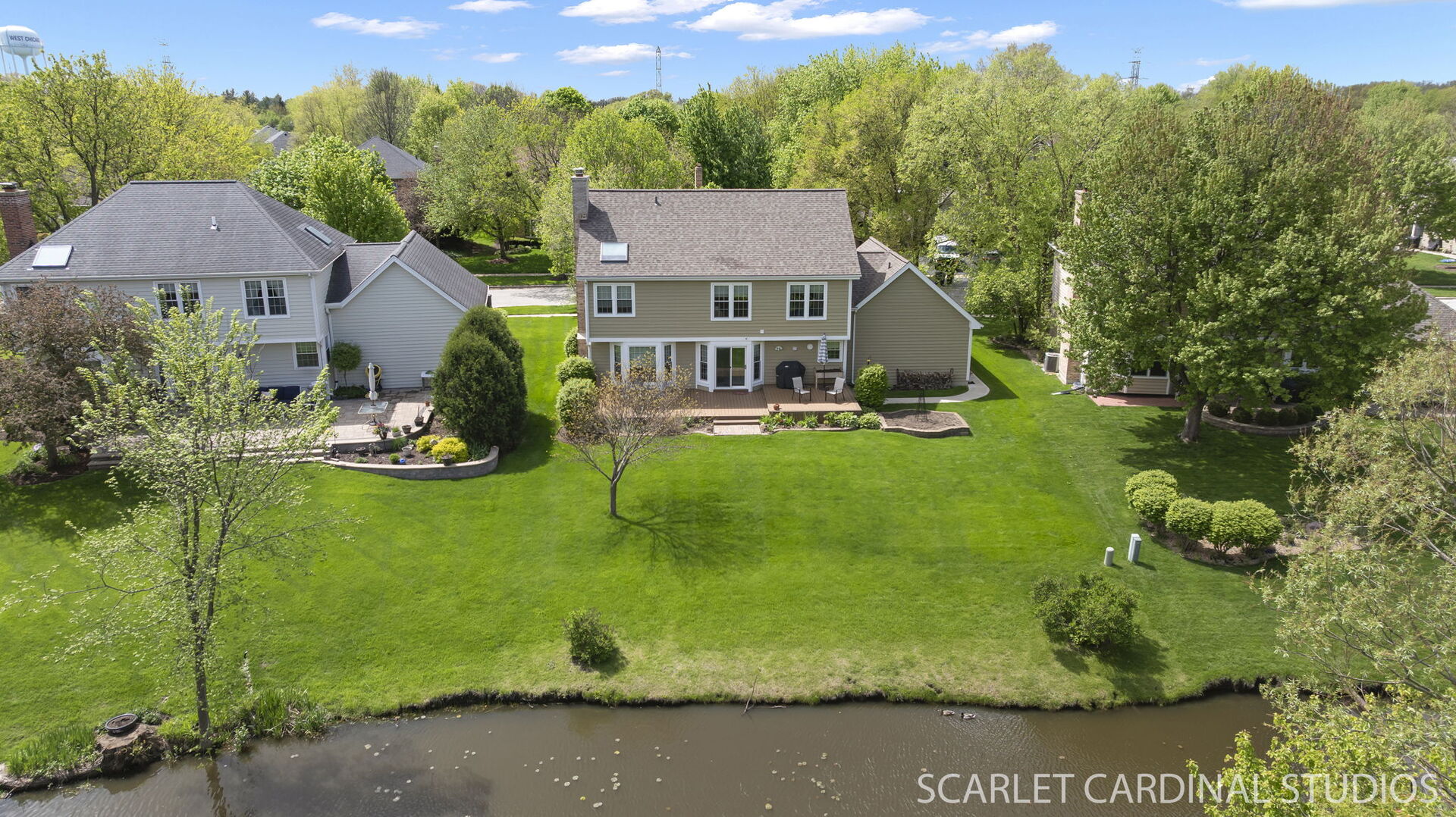1063 Willow Creek Road, West Chicago, IL 60185