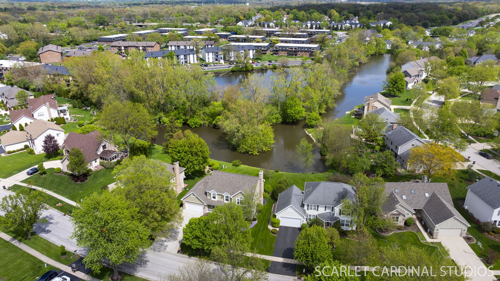 1063 Willow Creek Road, West Chicago, IL 60185