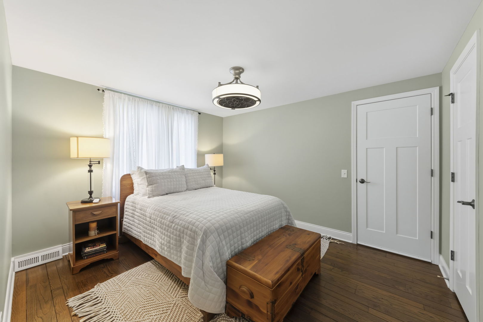 2125 Timbertrails Road, Lisle, IL 60532