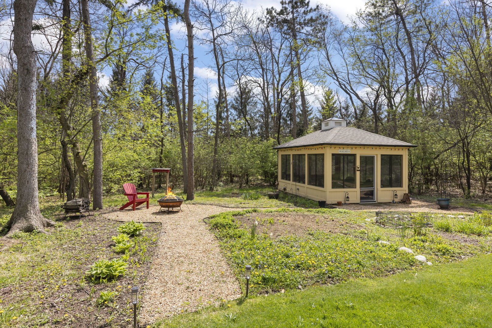 2125 Timbertrails Road, Lisle, IL 60532