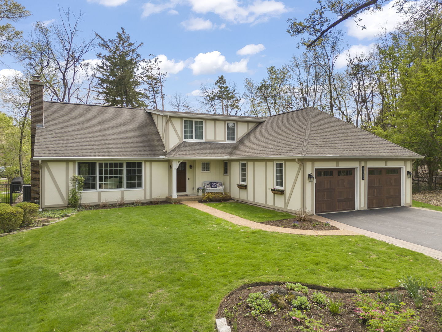 2125 Timbertrails Road, Lisle, IL 60532