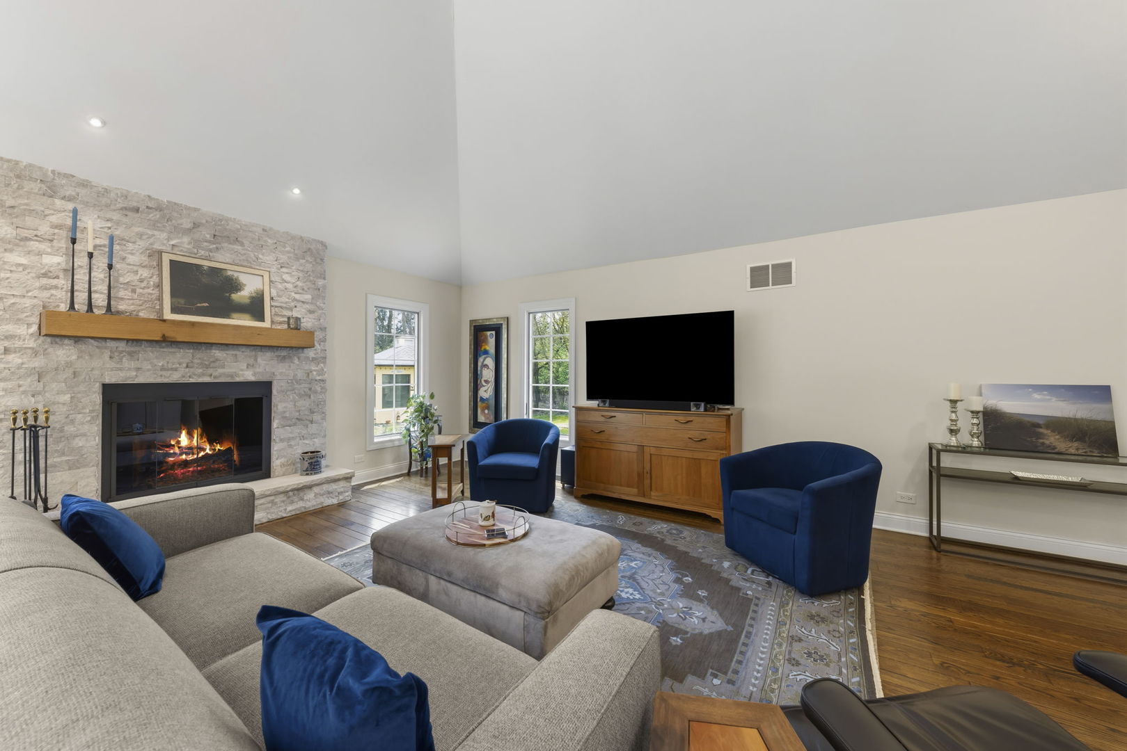 2125 Timbertrails Road, Lisle, IL 60532