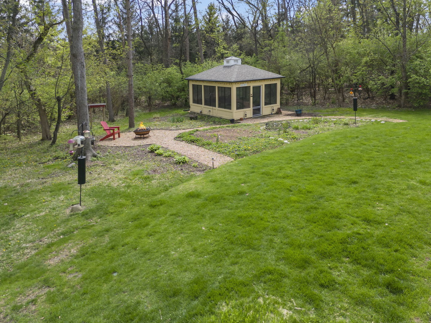 2125 Timbertrails Road, Lisle, IL 60532