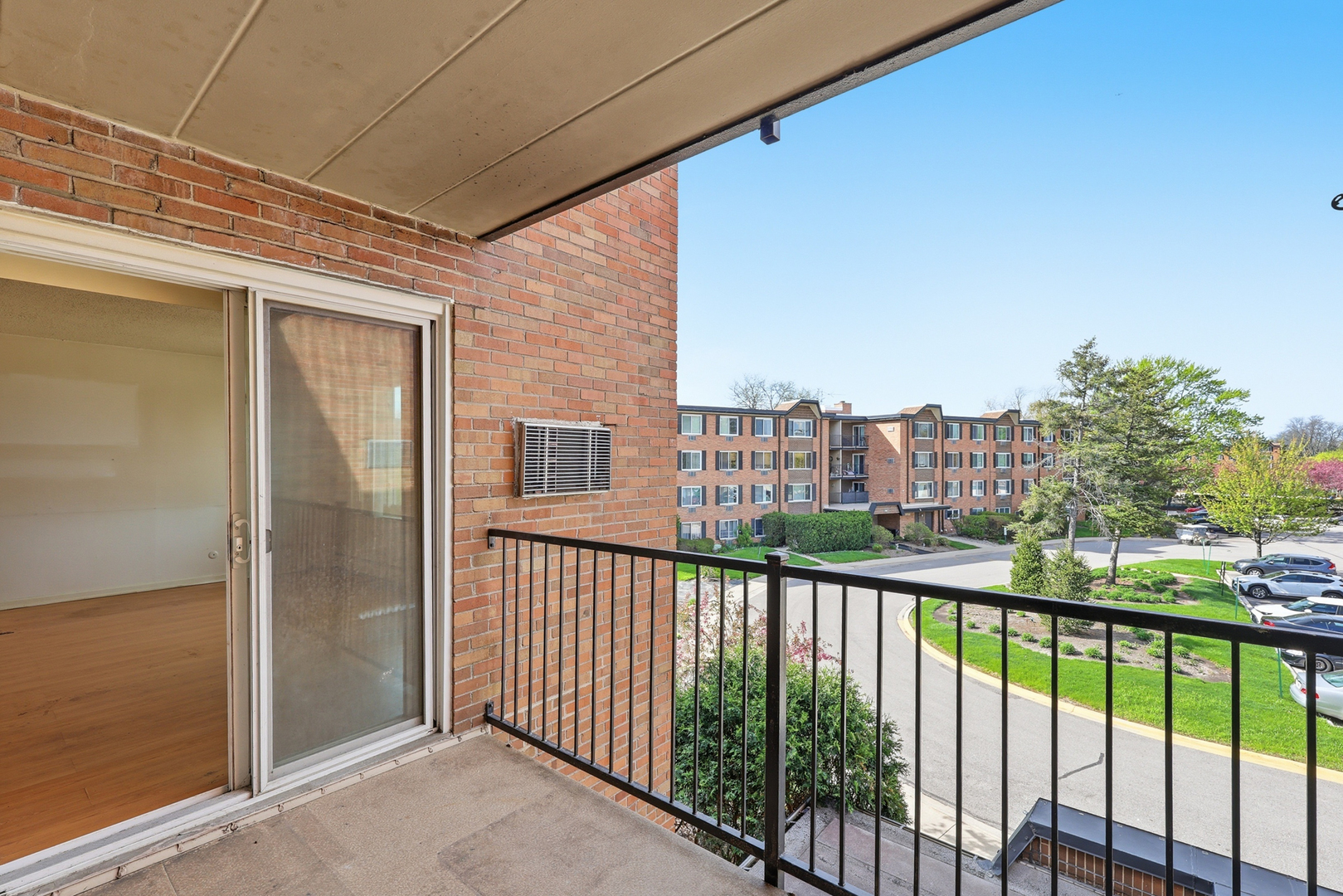 1216 S New Wilke Road #307, Arlington Heights, IL 60005