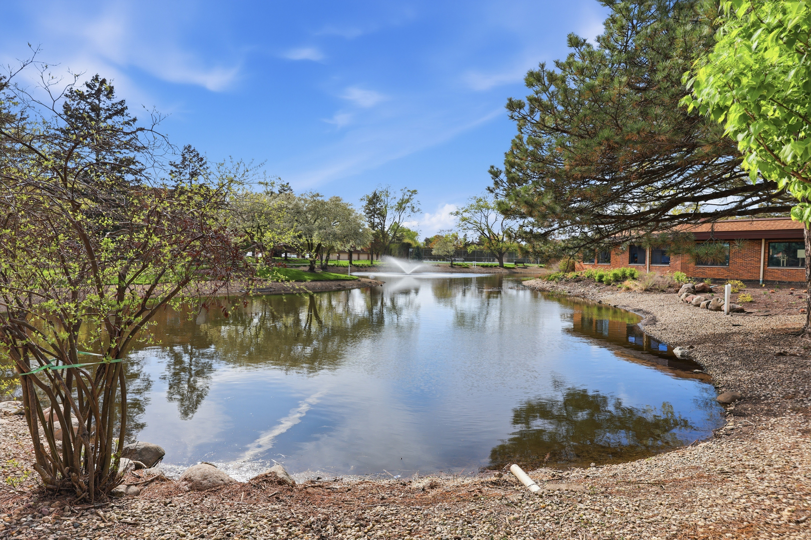 1216 S New Wilke Road #307, Arlington Heights, IL 60005