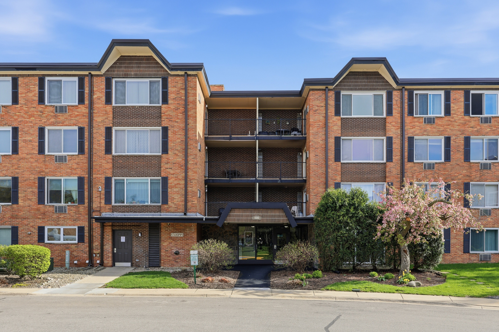 1216 S New Wilke Road #307, Arlington Heights, IL 60005