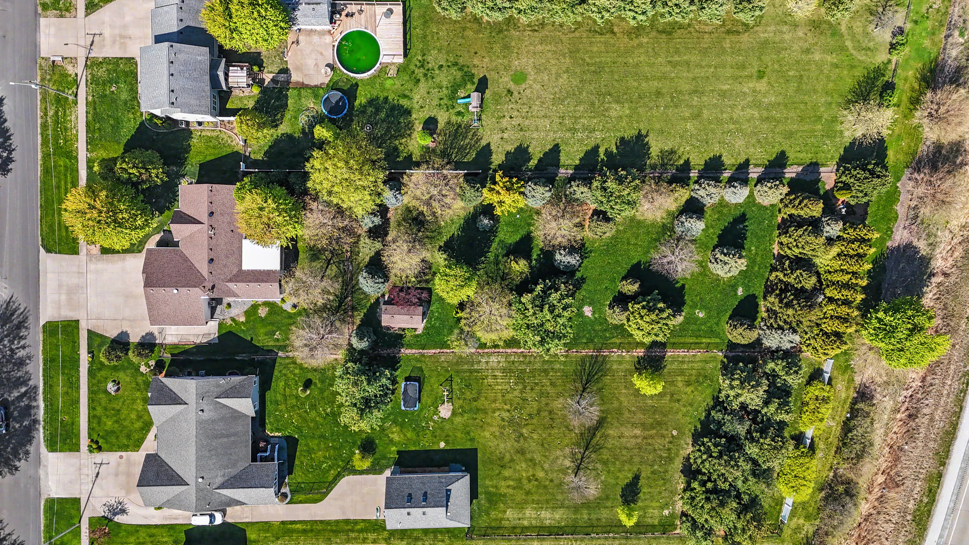 304 E Lauretta Street, Blue Grass, IA 52726