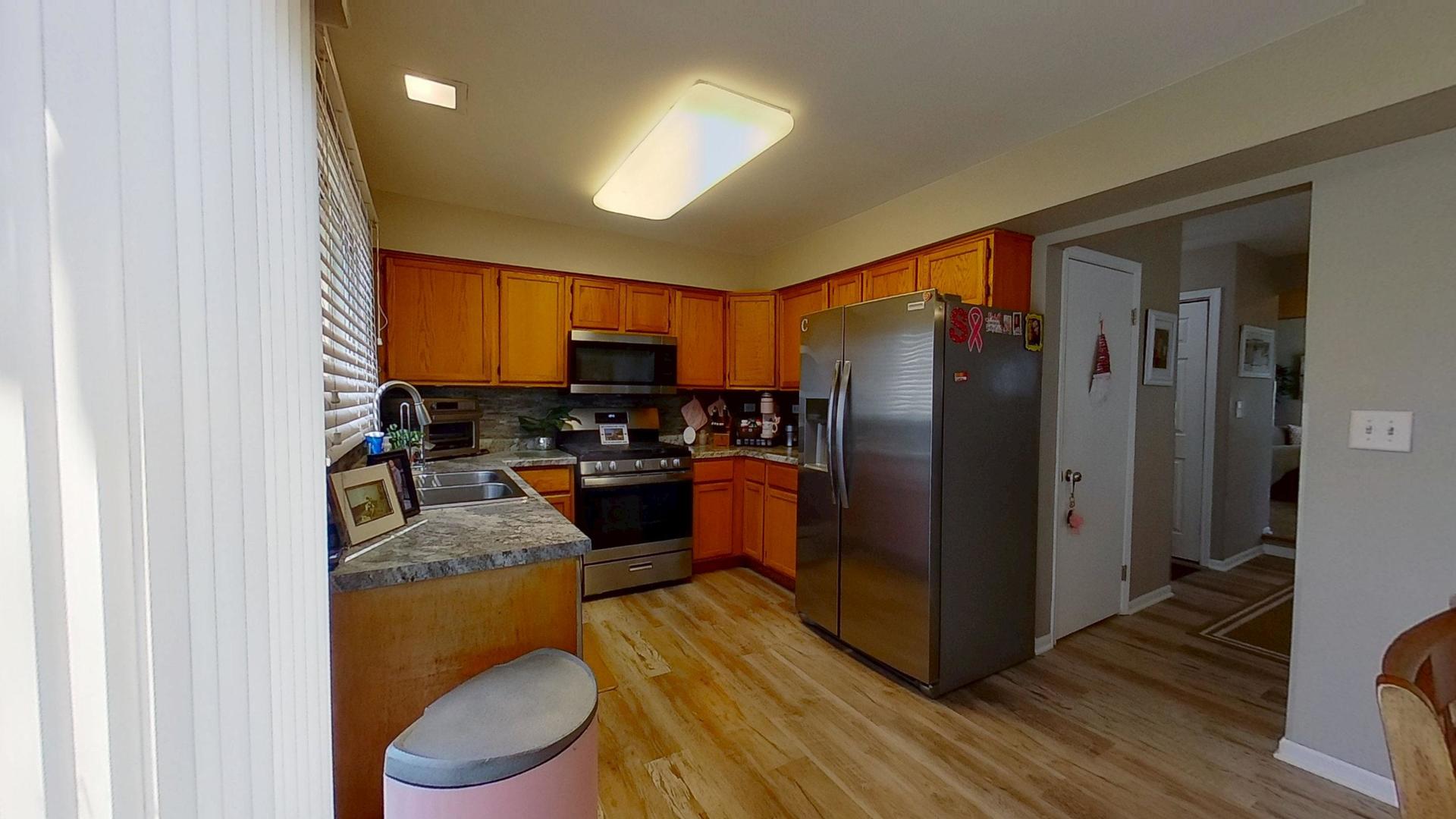 772 Colorado Court #772, Carol Stream, IL 60188