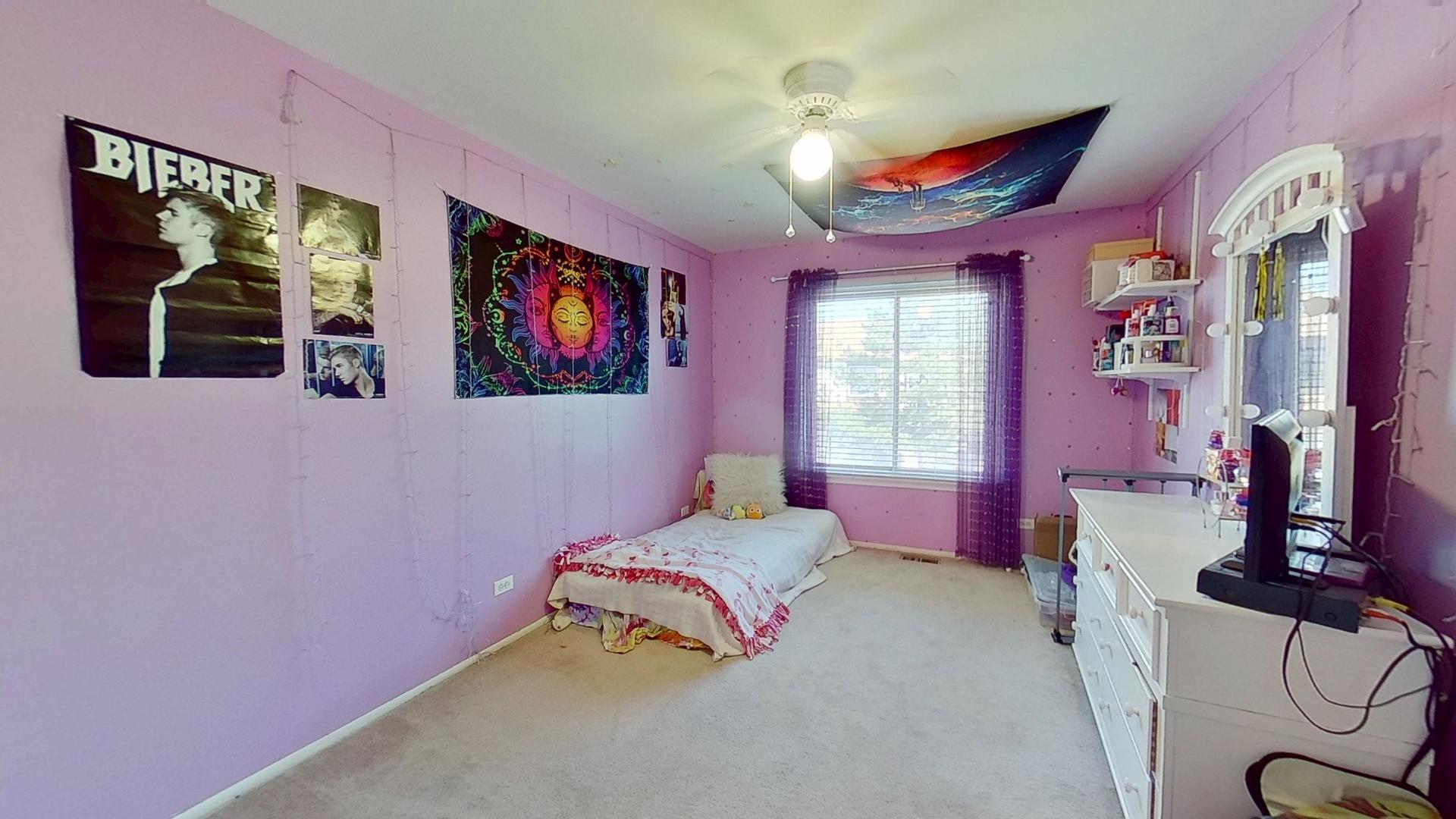 772 Colorado Court #772, Carol Stream, IL 60188