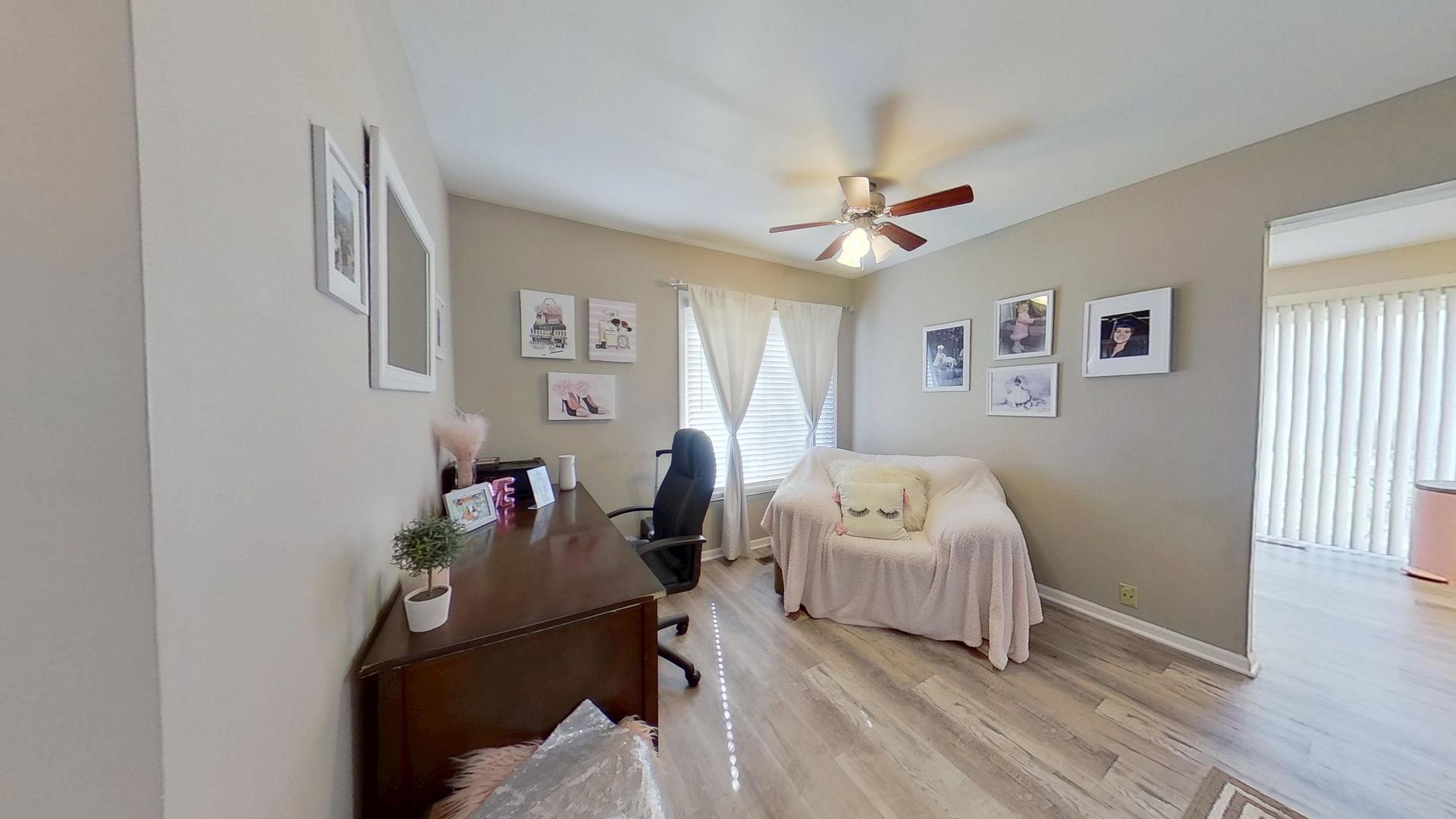 772 Colorado Court #772, Carol Stream, IL 60188