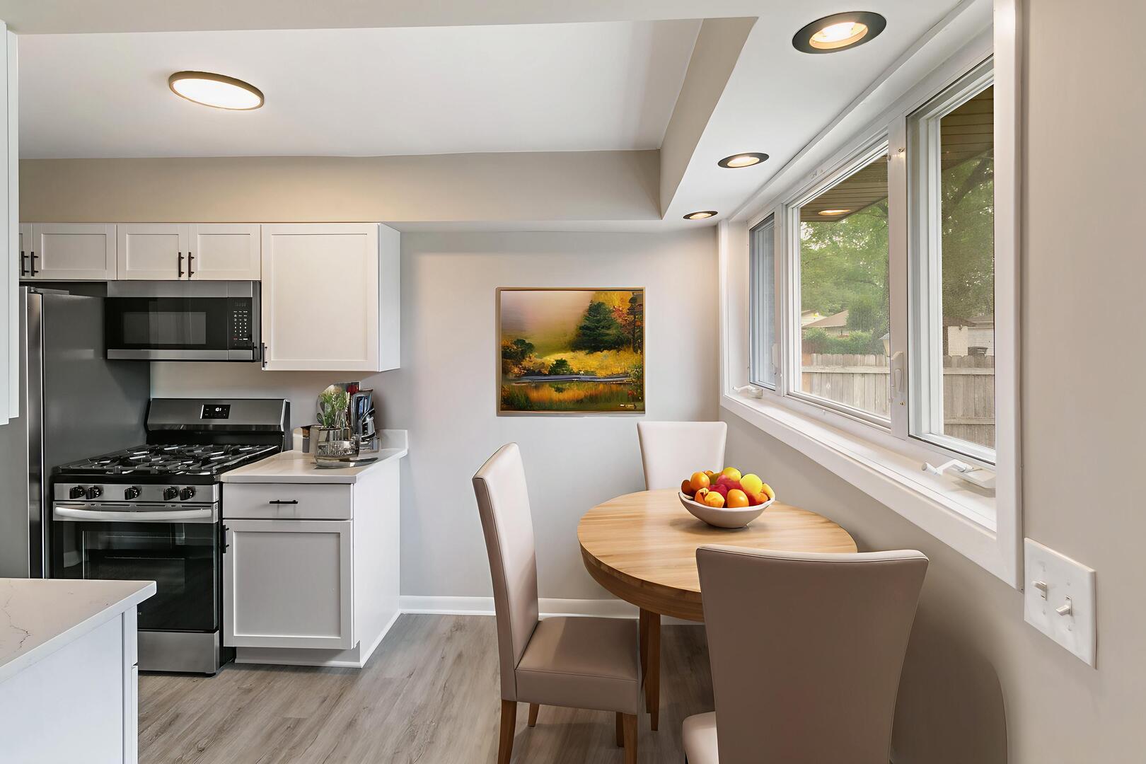 17303 Chicago Avenue, Lansing, IL 60438