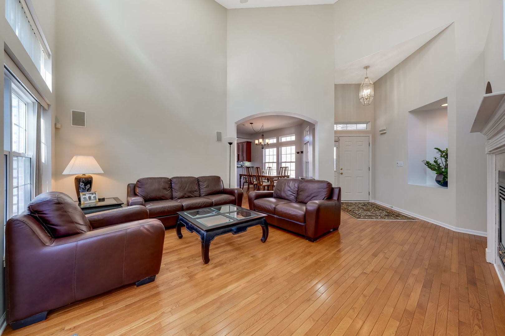 1713 Astor Avenue, Oakbrook Terrace, IL 60181