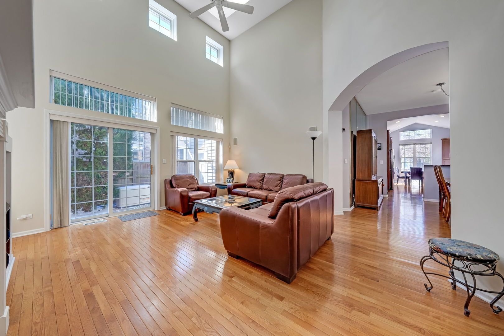 1713 Astor Avenue, Oakbrook Terrace, IL 60181