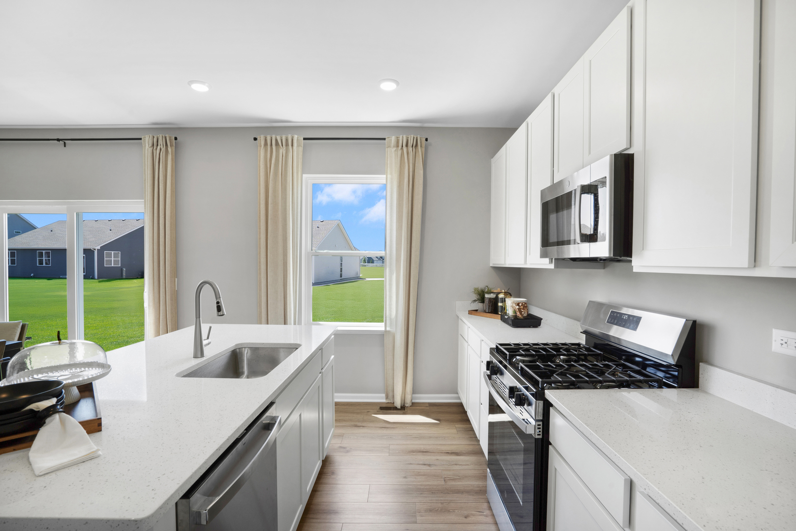 2728 Elden Drive, Yorkville, IL 60560