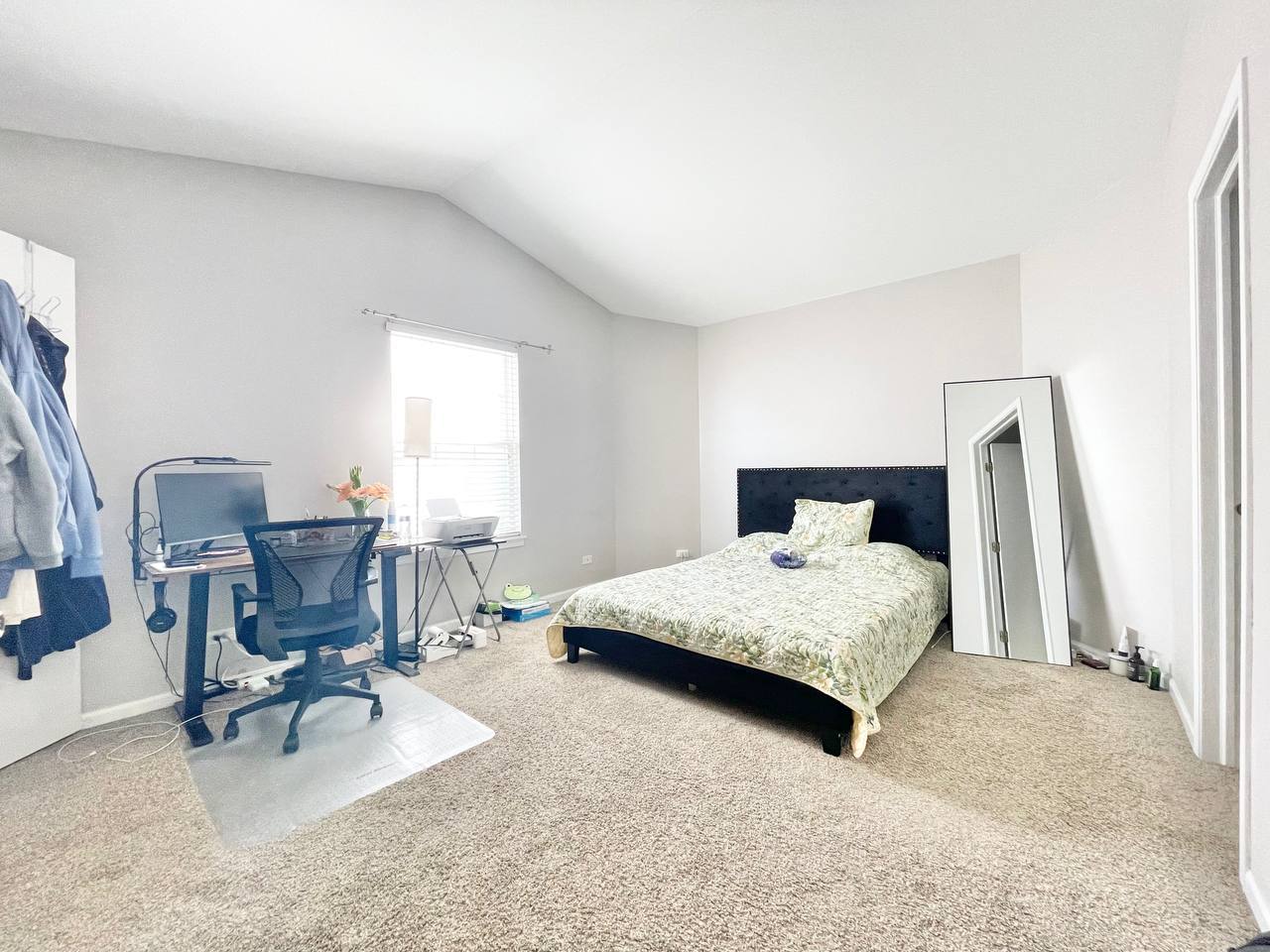 2565 Dickens Court, Aurora, IL 60503