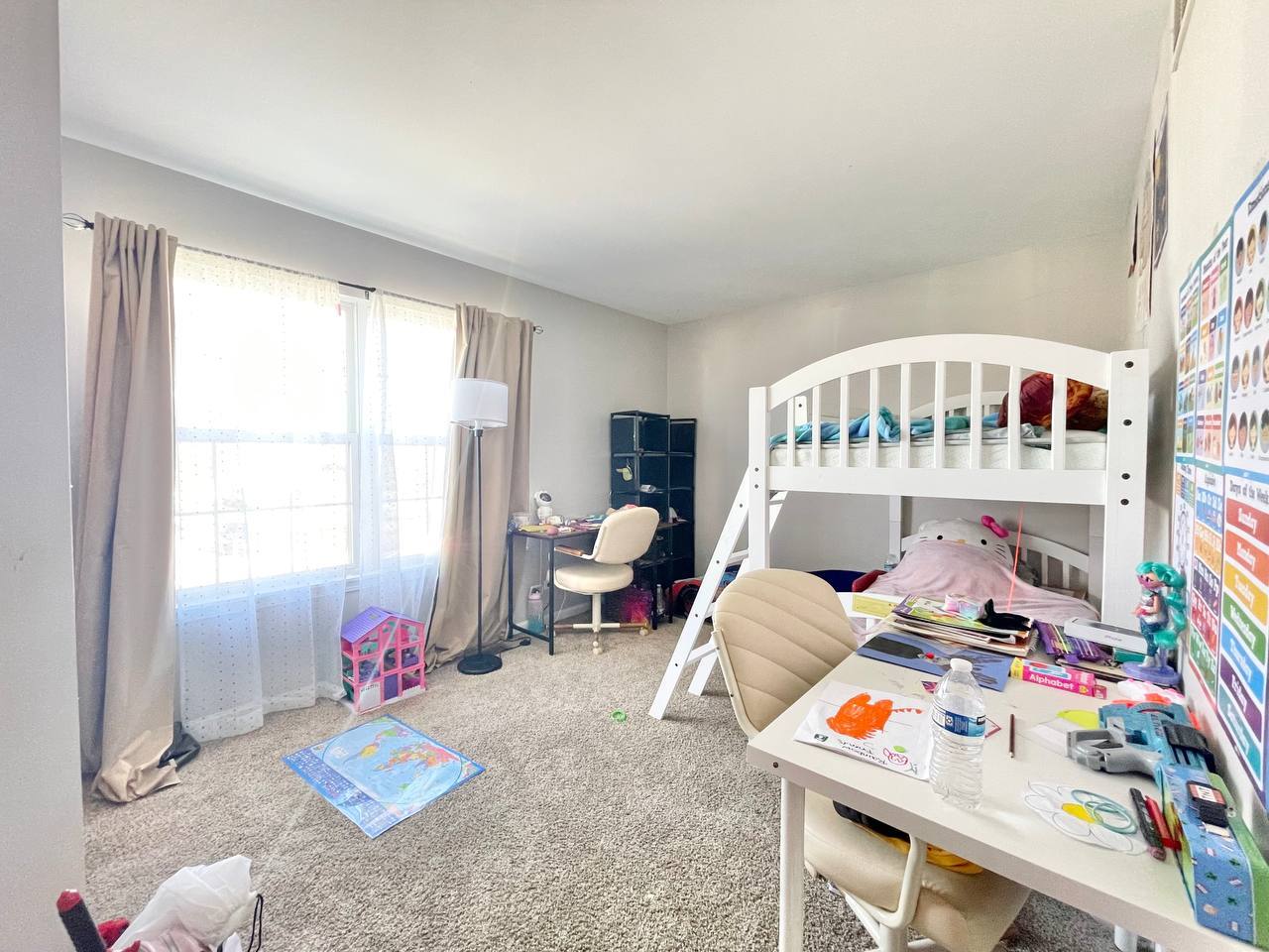 2565 Dickens Court, Aurora, IL 60503