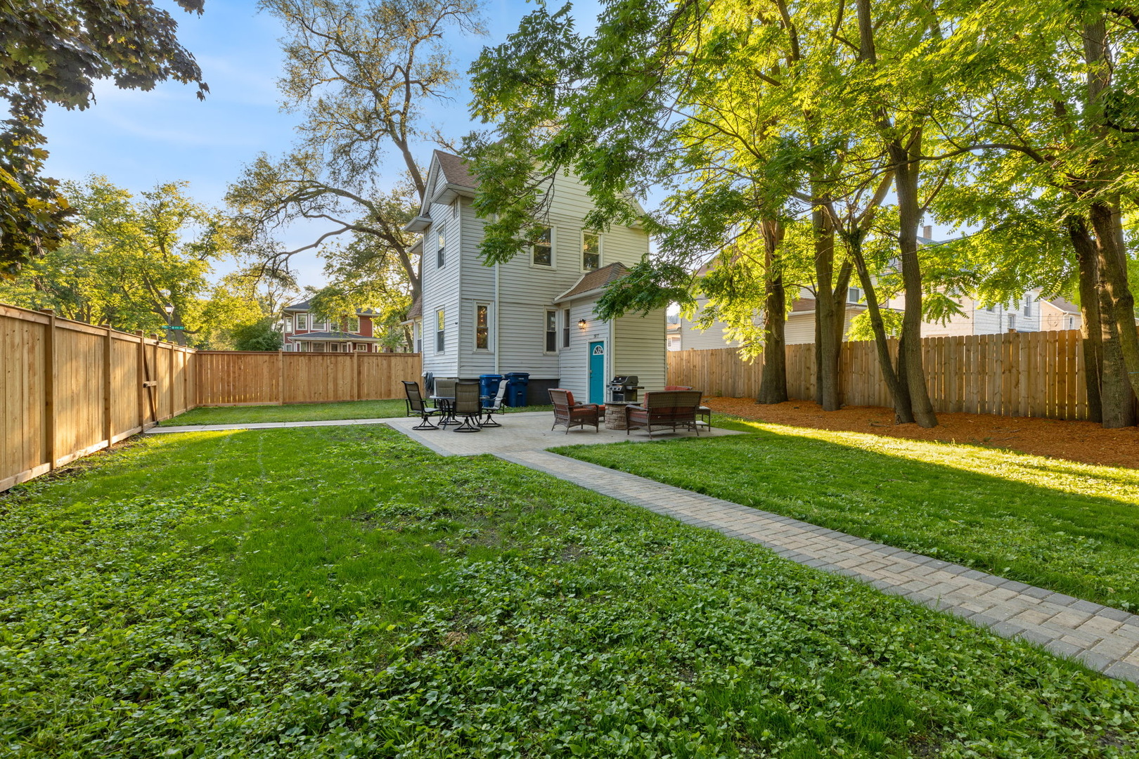 1617 S 4th Avenue, Maywood, IL 60153