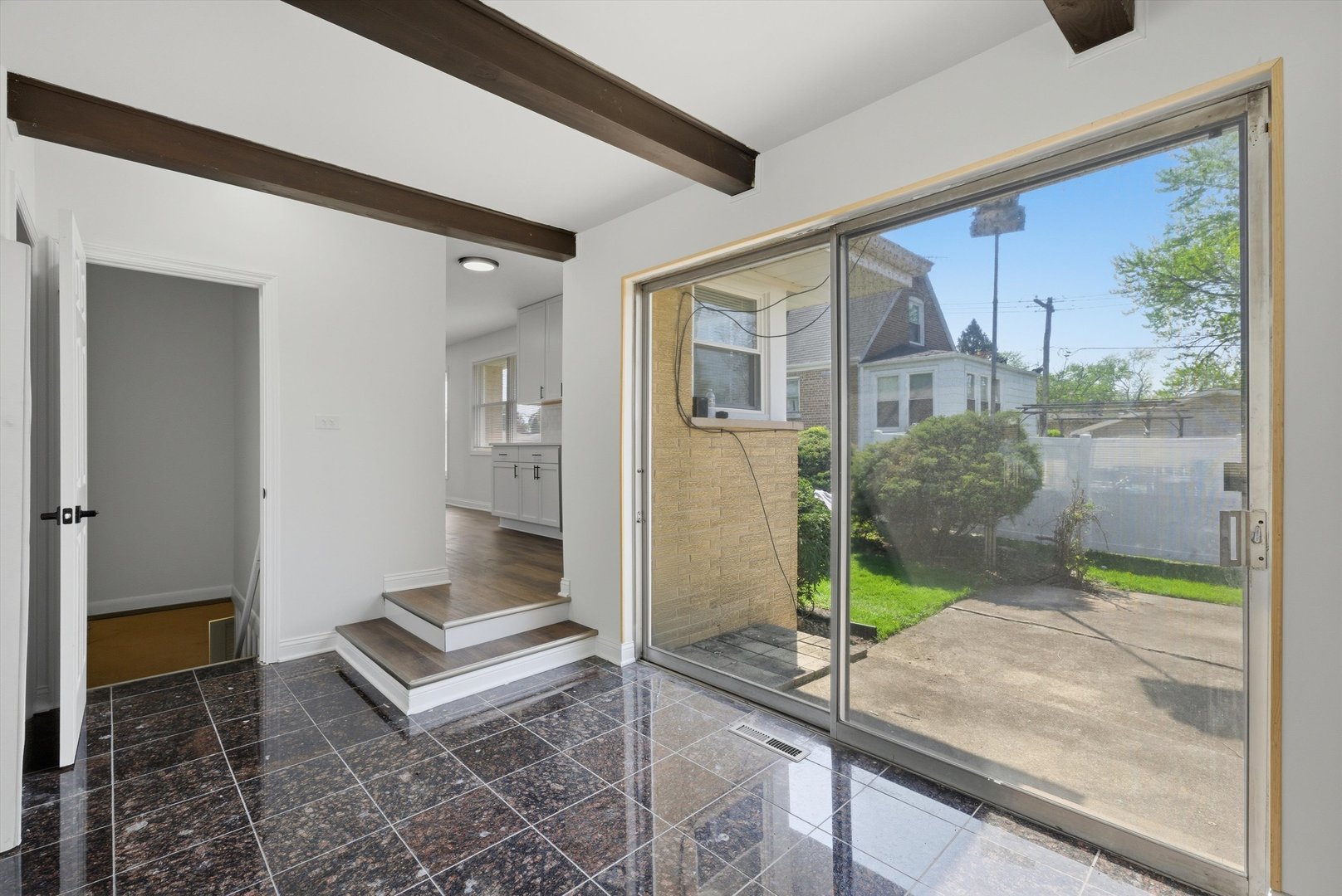 16560 Greenwood Avenue, South Holland, IL 60473