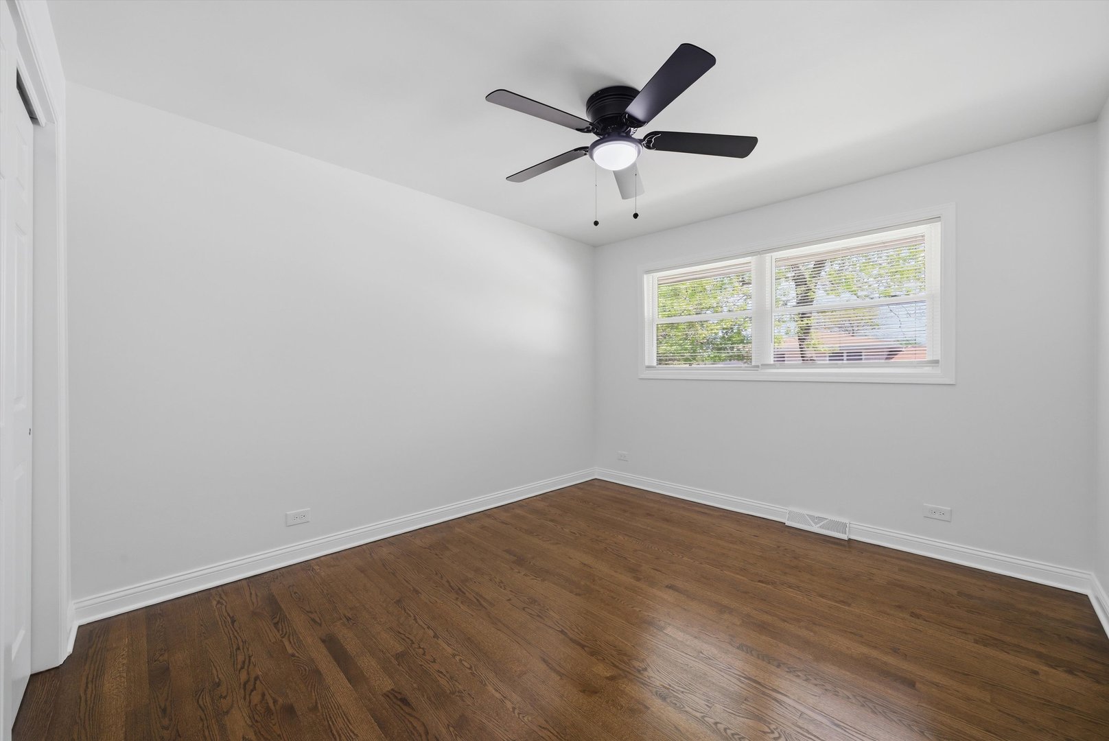 16560 Greenwood Avenue, South Holland, IL 60473