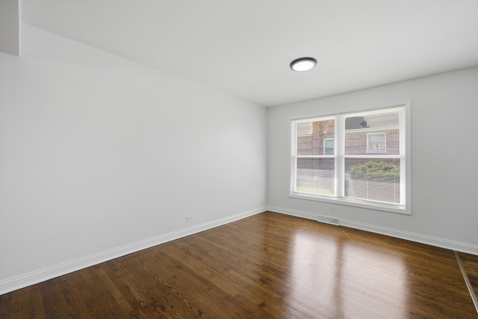 16560 Greenwood Avenue, South Holland, IL 60473