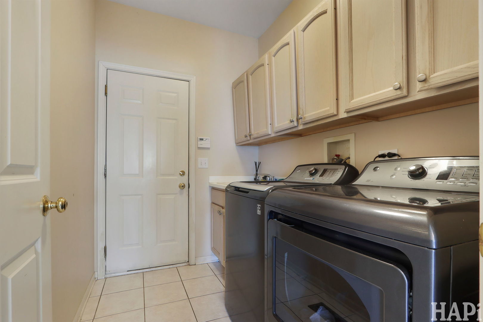 1419 White Oak Lane, Woodstock, IL 60098