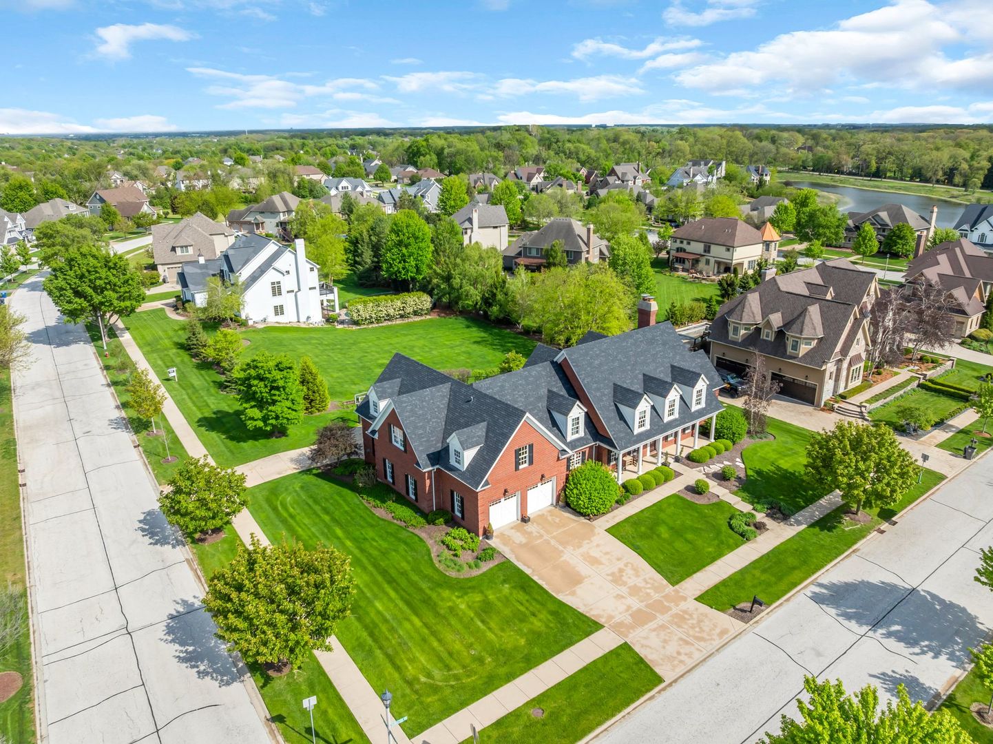 1753 Hannaford Drive, Sugar Grove, IL 60554