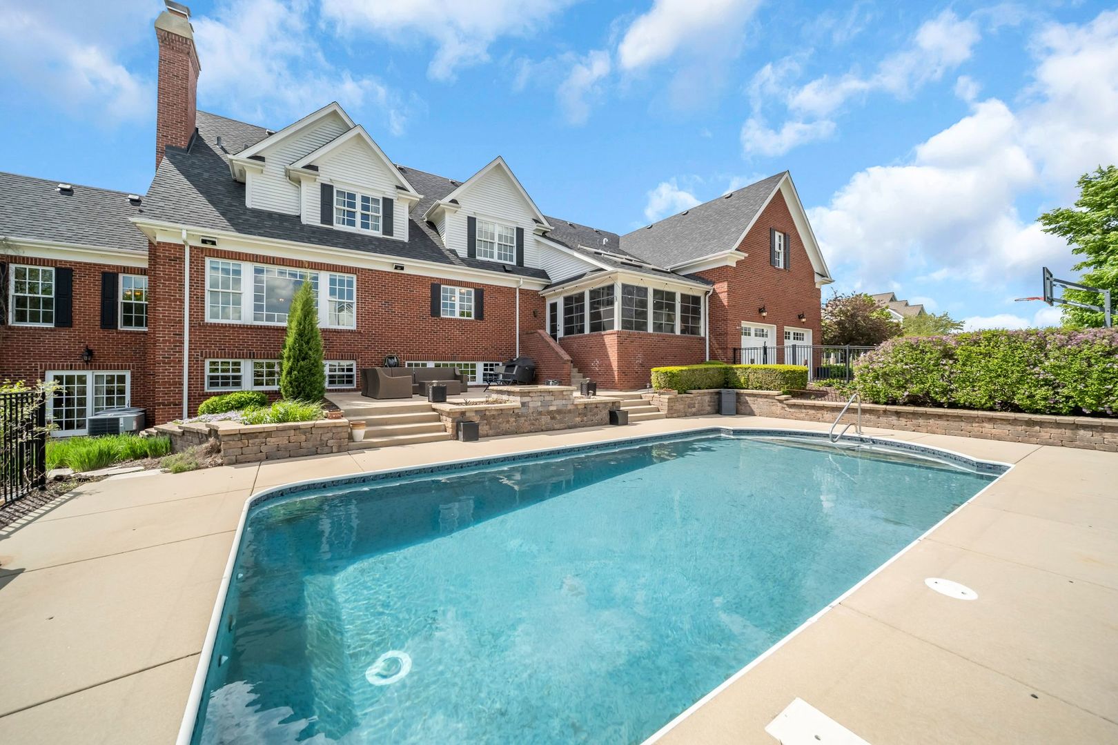 1753 Hannaford Drive, Sugar Grove, IL 60554