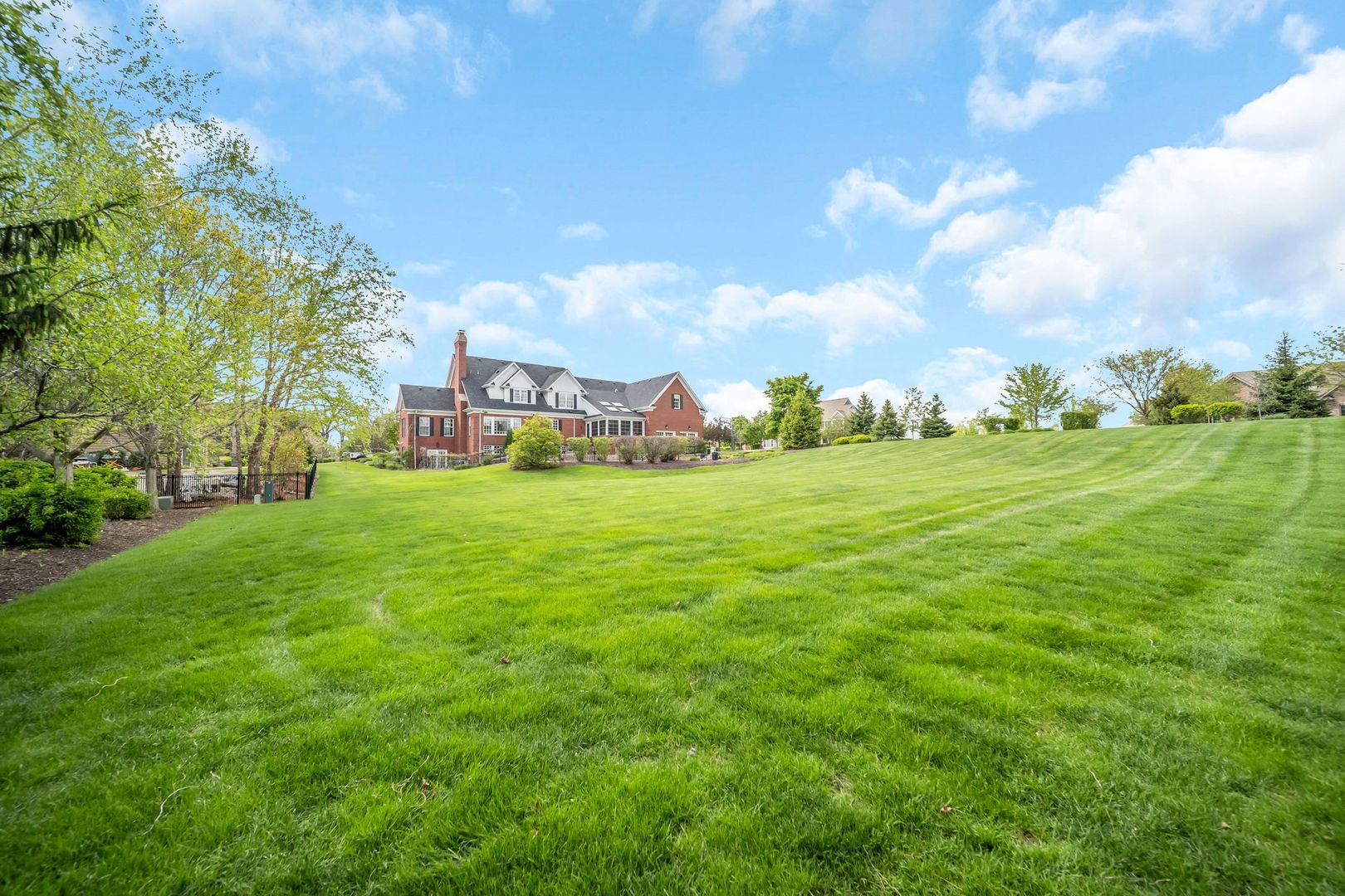 1753 Hannaford Drive, Sugar Grove, IL 60554