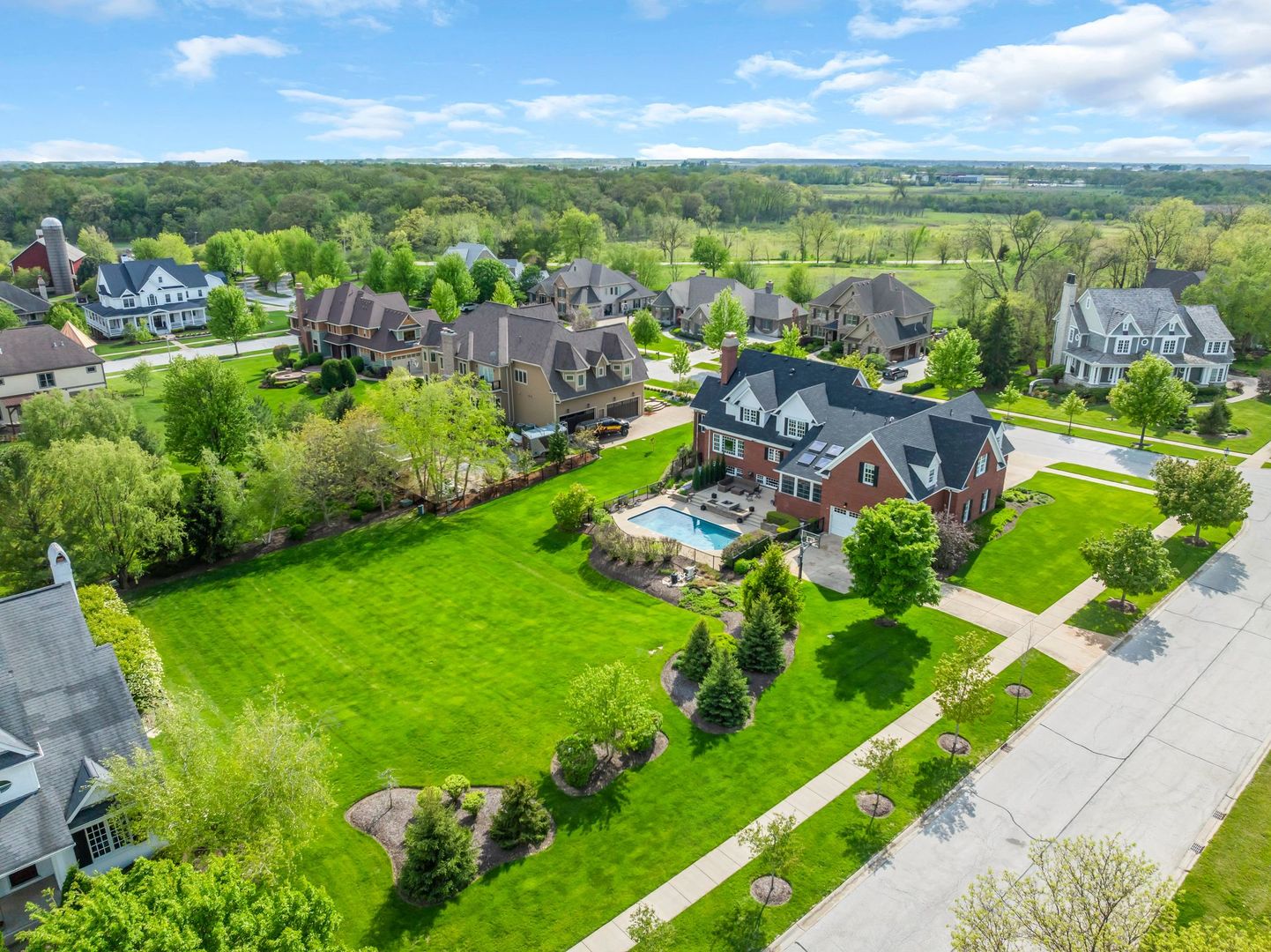 1753 Hannaford Drive, Sugar Grove, IL 60554