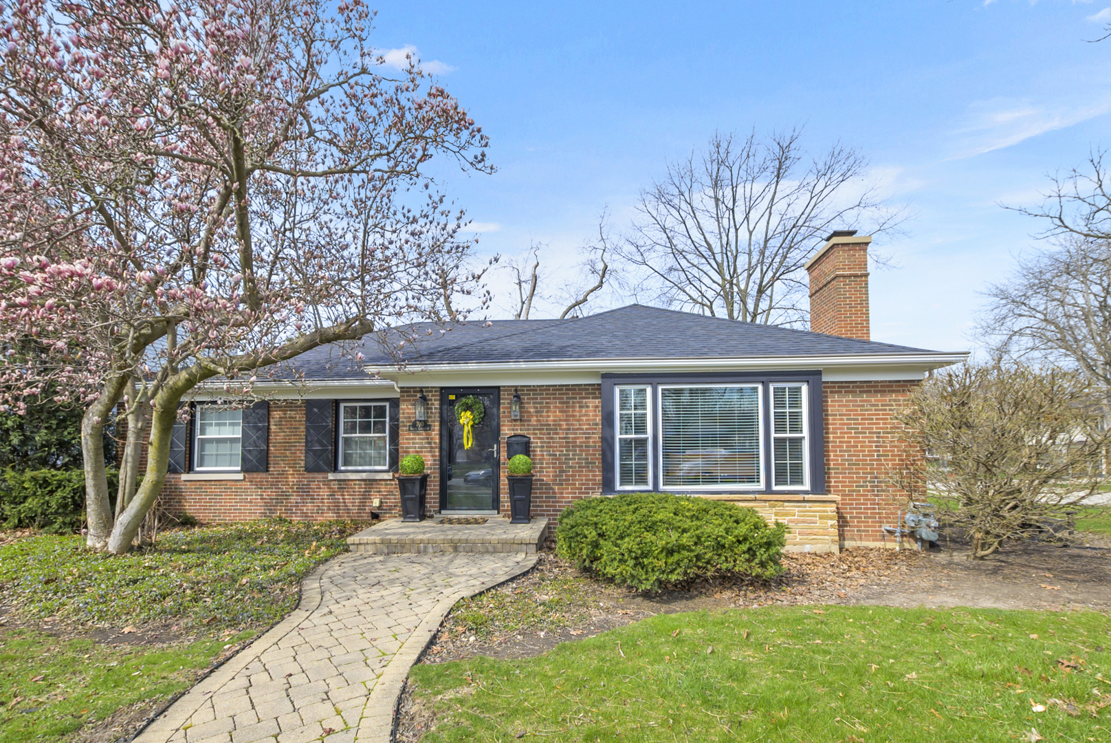 700 S Catherine Avenue, La Grange, IL 60525