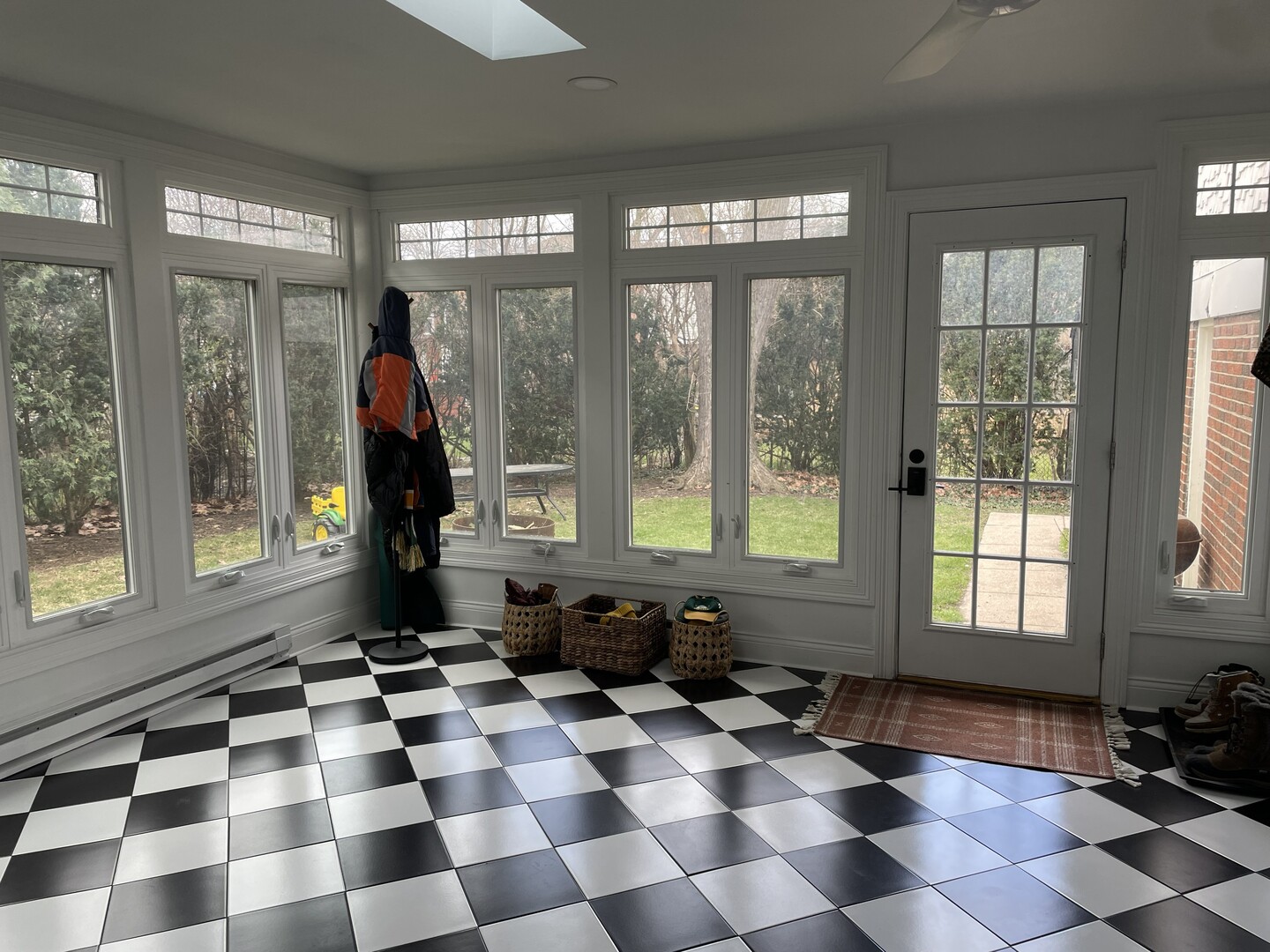 700 S Catherine Avenue, La Grange, IL 60525