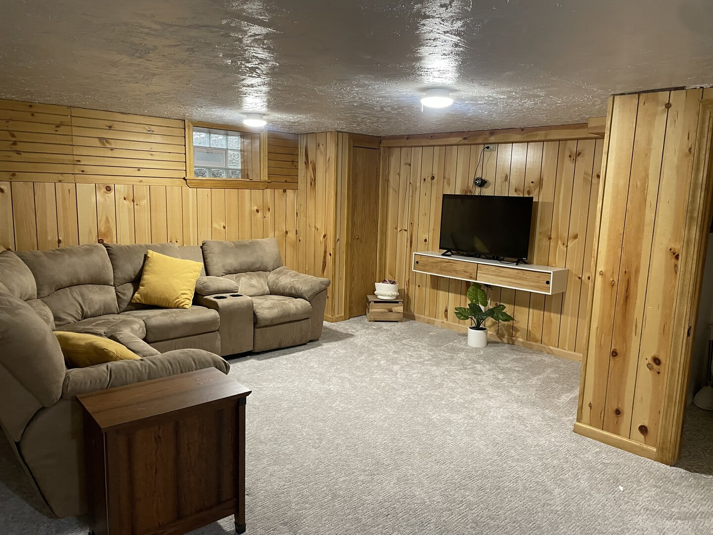 700 S Catherine Avenue, La Grange, IL 60525