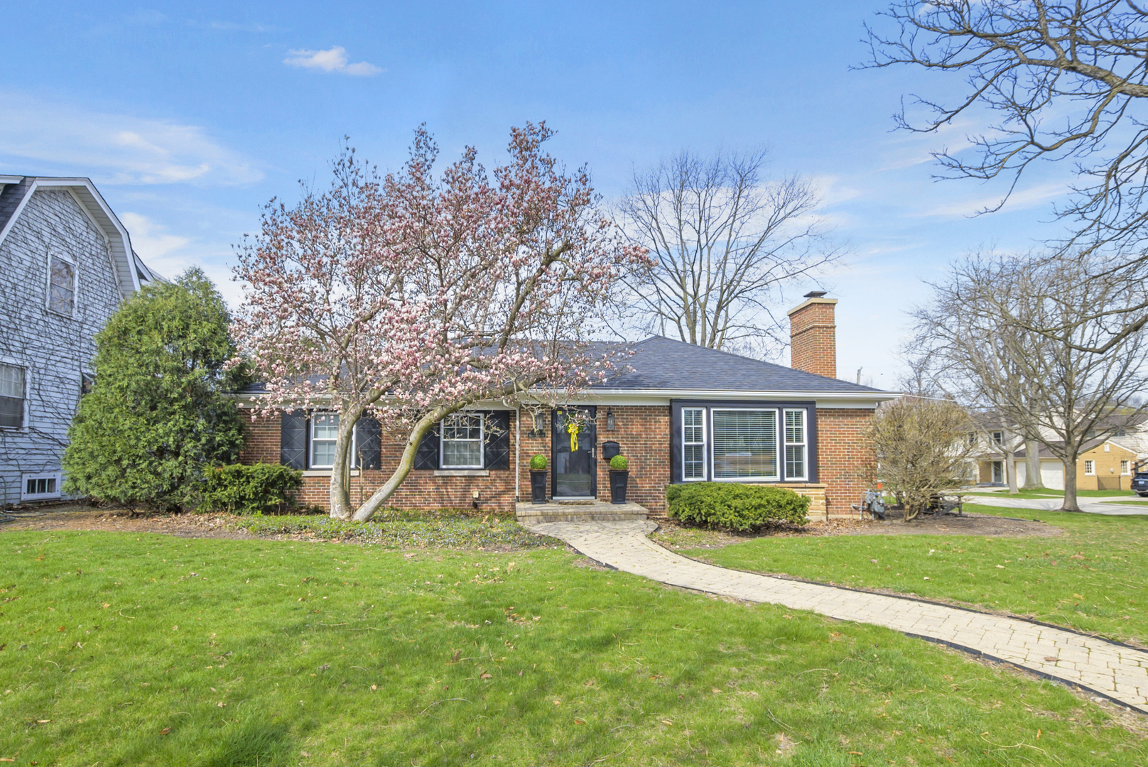 700 S Catherine Avenue, La Grange, IL 60525