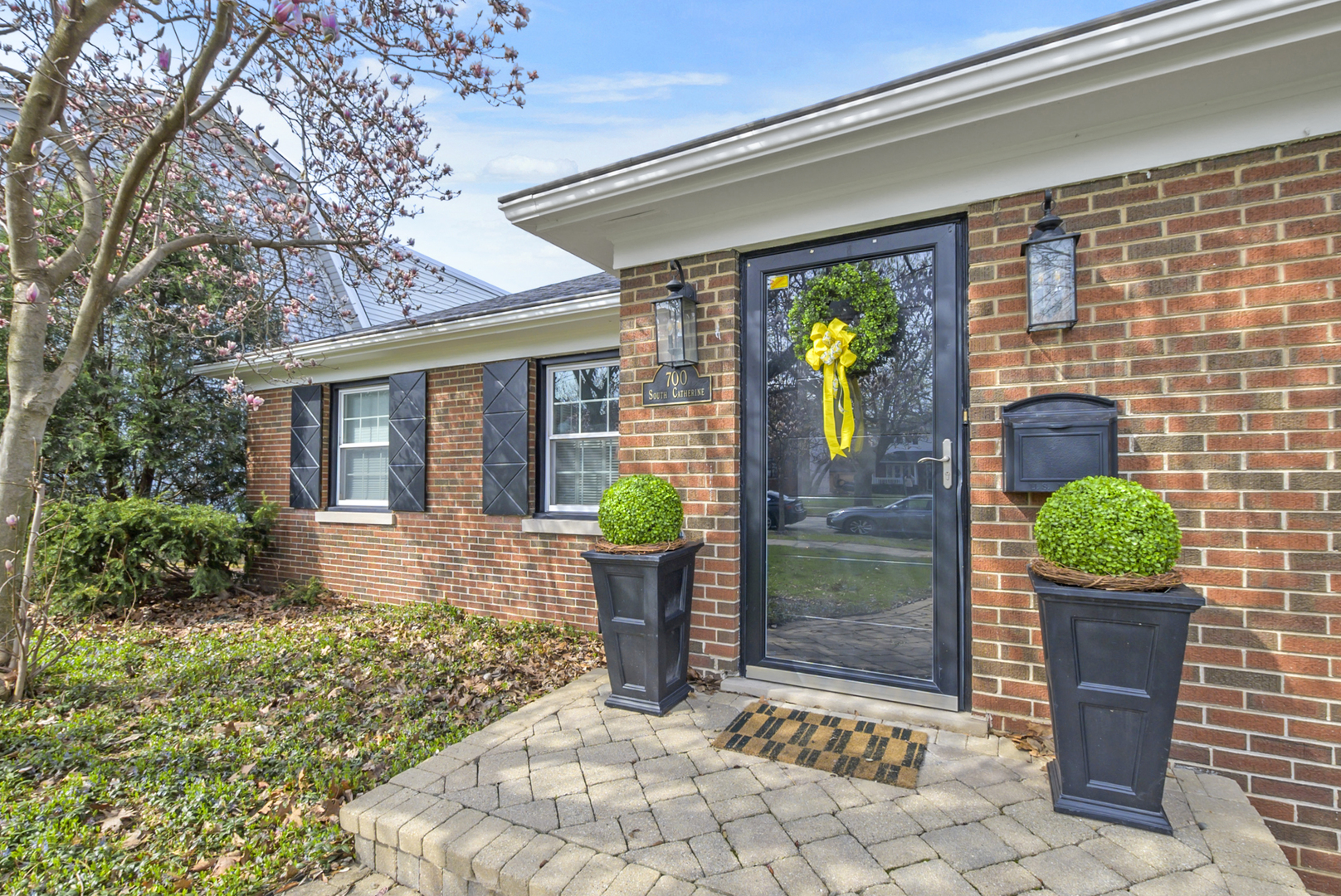 700 S Catherine Avenue, La Grange, IL 60525