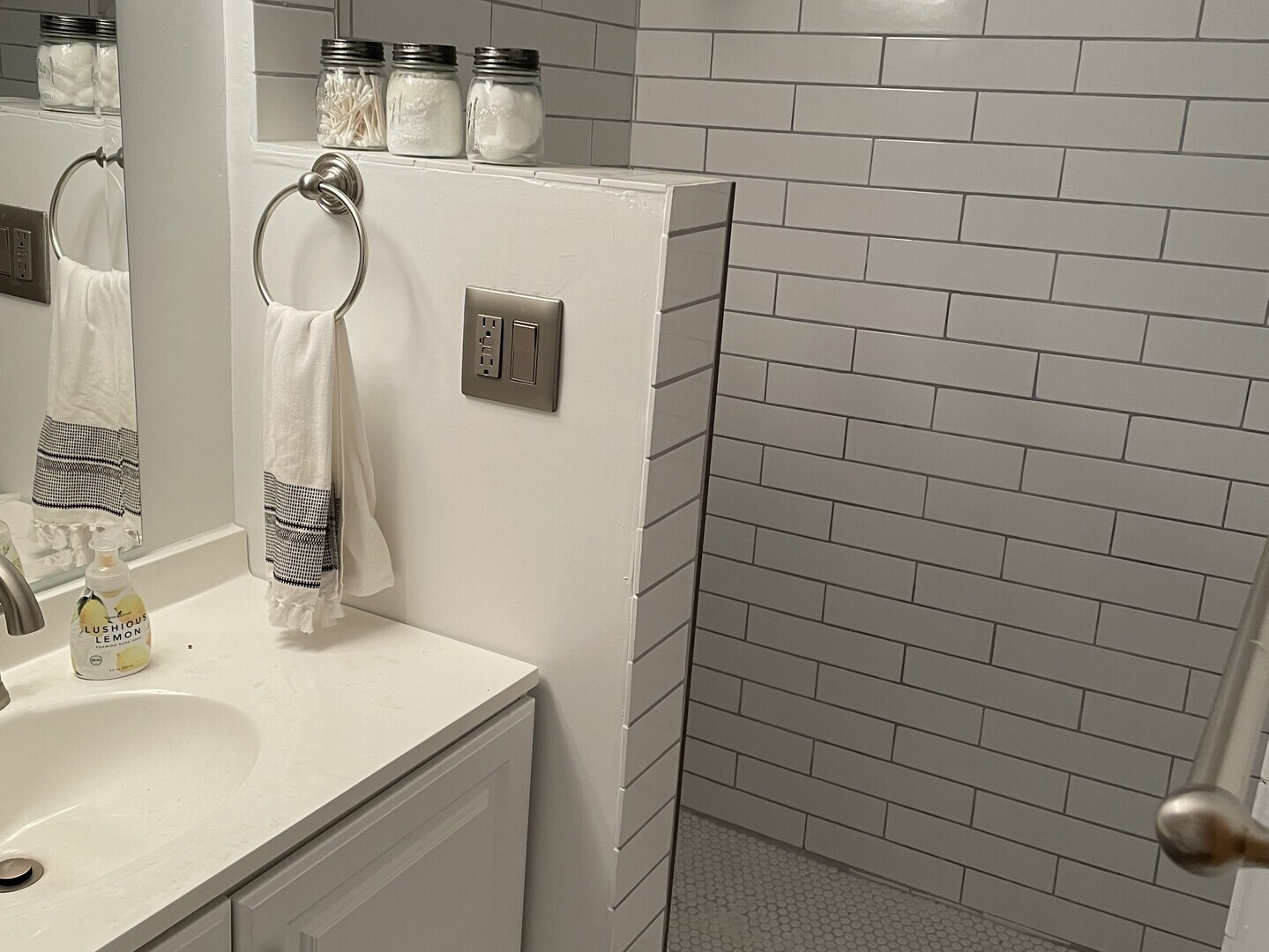 700 S Catherine Avenue, La Grange, IL 60525