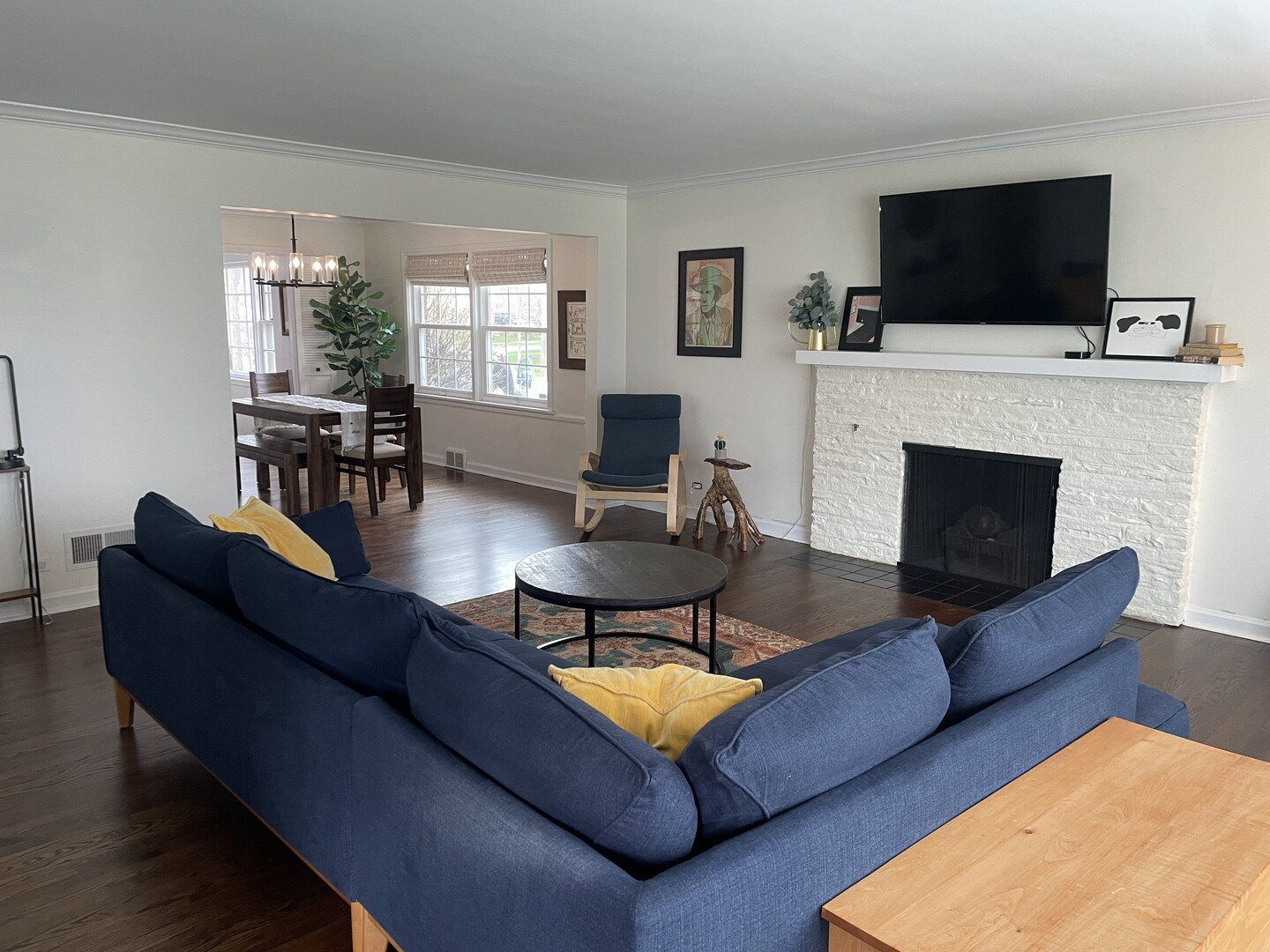 700 S Catherine Avenue, La Grange, IL 60525