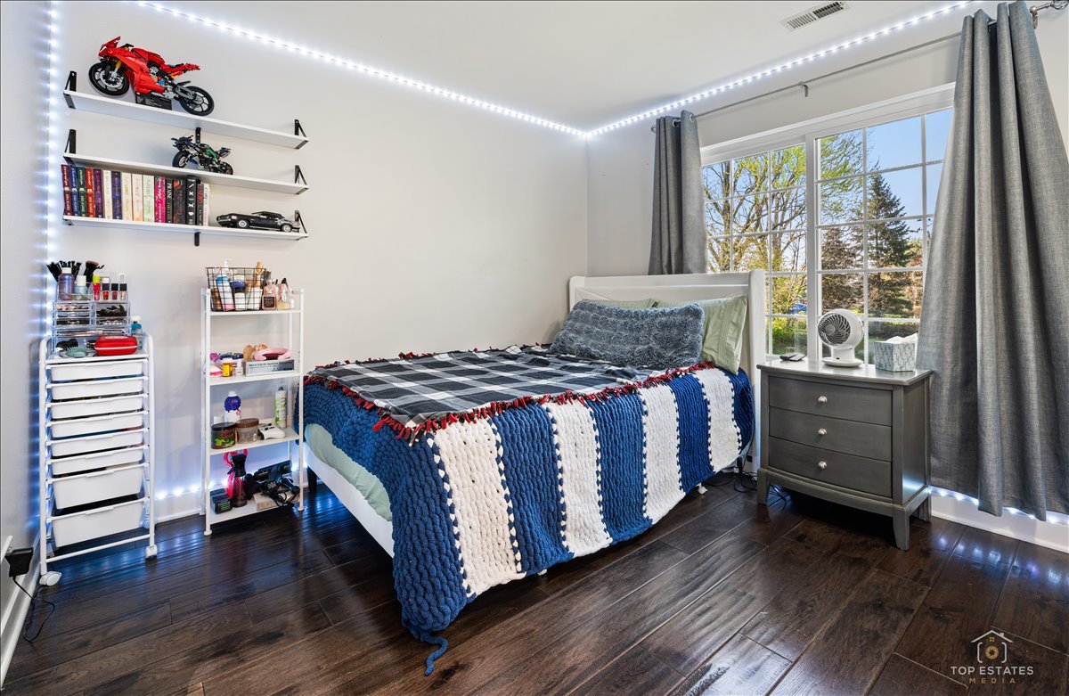 2847 Sorrel Row #1, Lake In The Hills, IL 60156