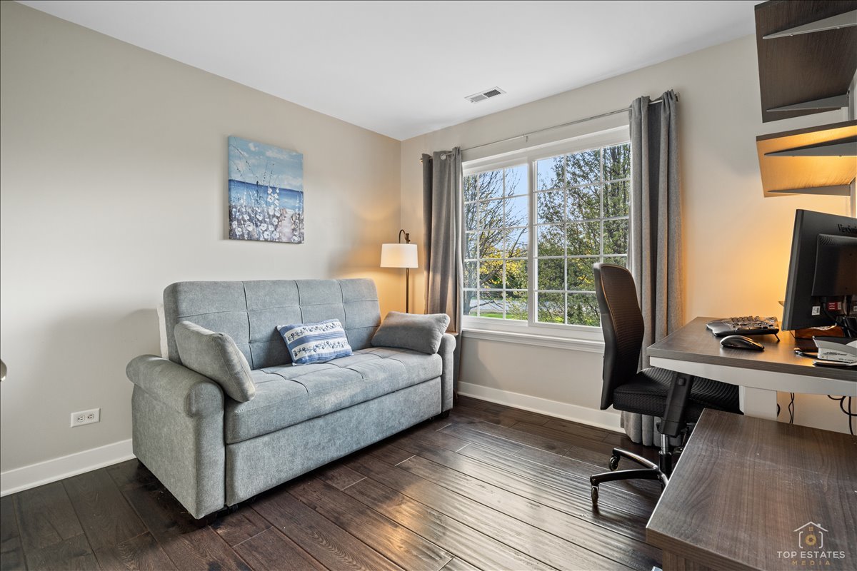 2847 Sorrel Row #1, Lake In The Hills, IL 60156