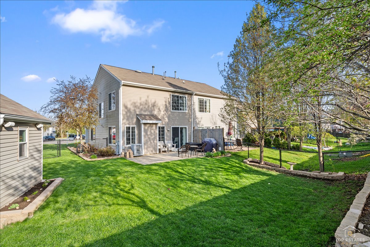 2847 Sorrel Row #1, Lake In The Hills, IL 60156