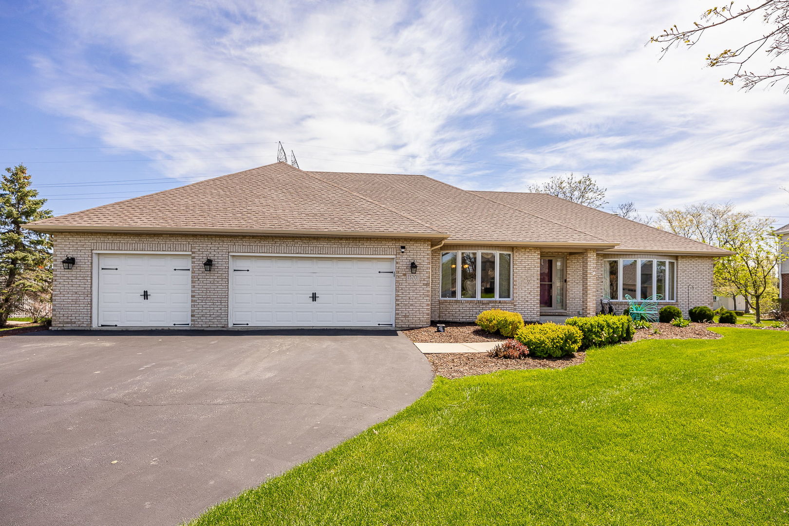 13201 Meadow Hill Lane, Lemont, IL 60439