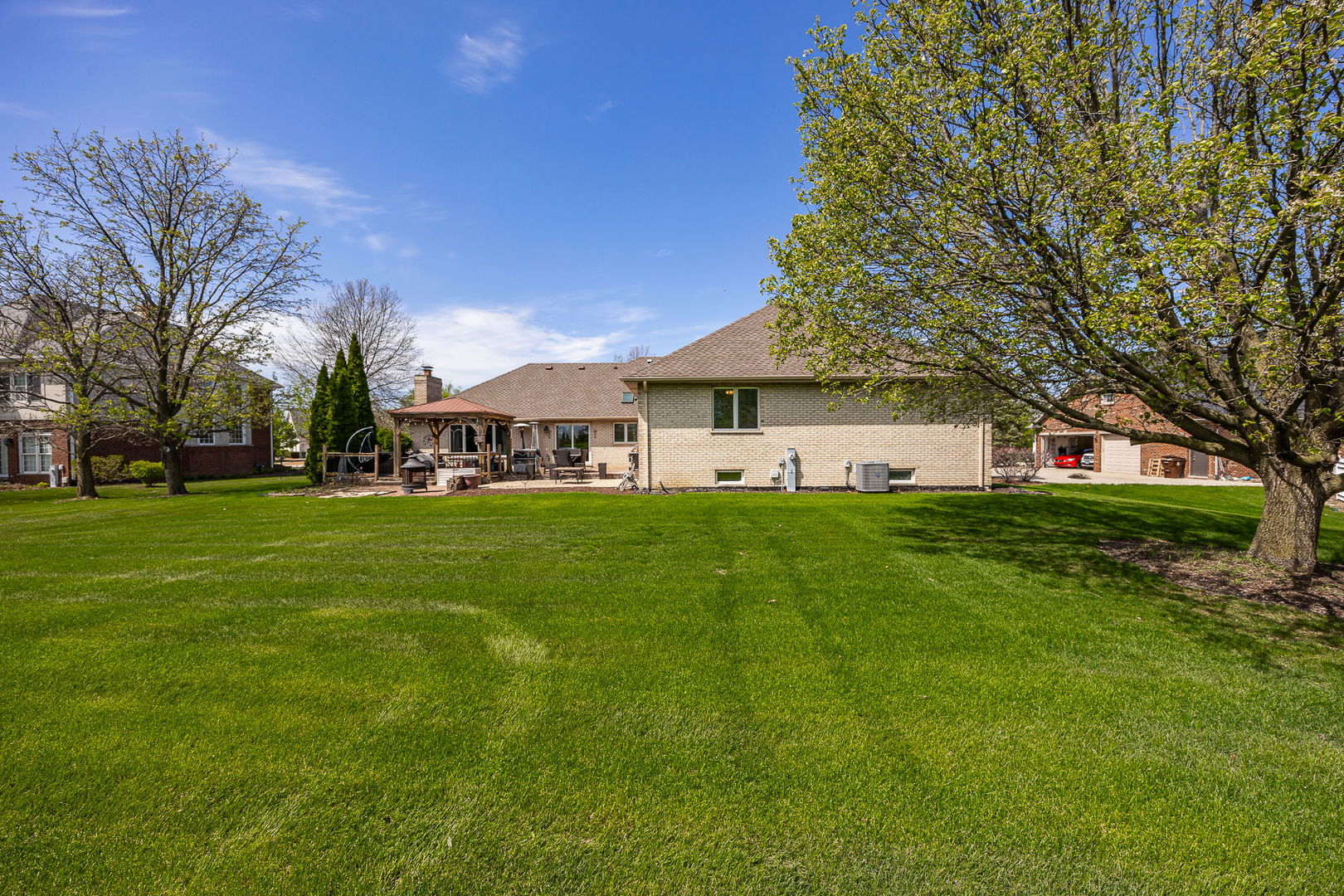 13201 Meadow Hill Lane, Lemont, IL 60439