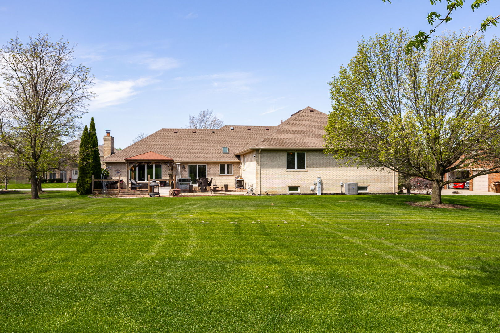 13201 Meadow Hill Lane, Lemont, IL 60439